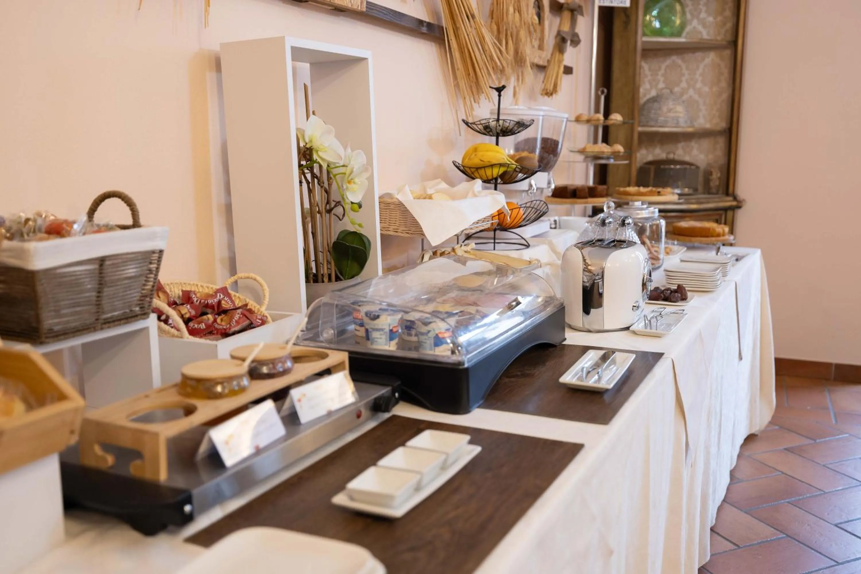 Food and drinks in Hotel La Fertè