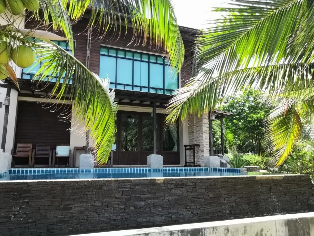 Swimming pool in Seashell Resort Koh Tao-SHA Plus