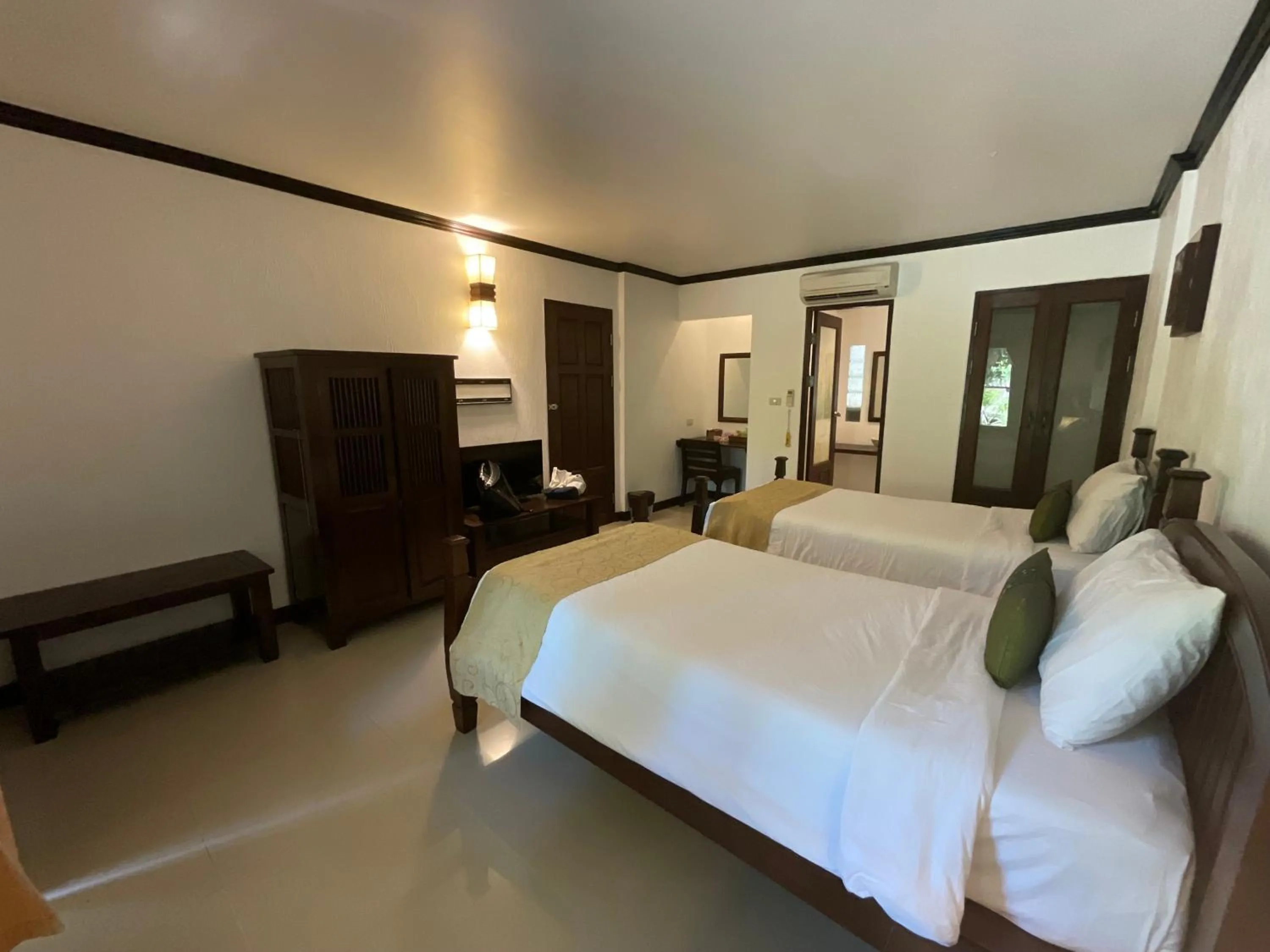 Bed in Seashell Resort Koh Tao-SHA Plus