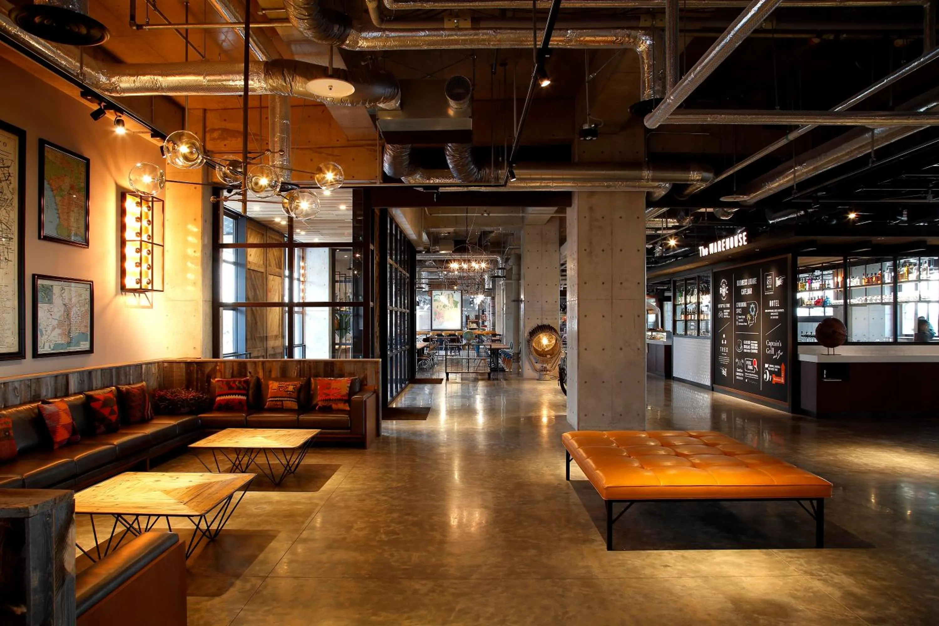 Lobby or reception in Kawasaki King Skyfront Tokyu REI Hotel