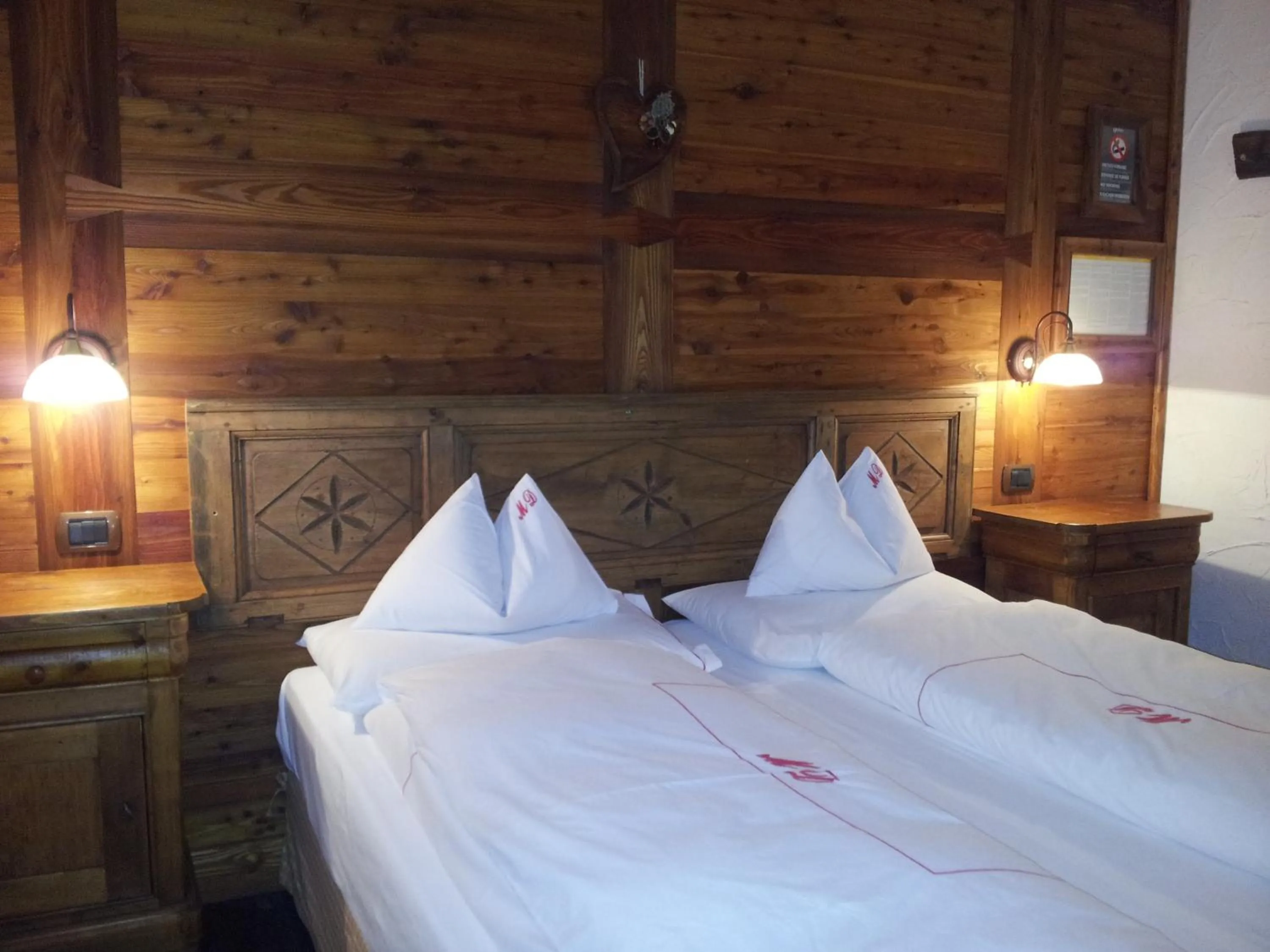 Bedroom, Bed in Eco Chalet Maison Dominique