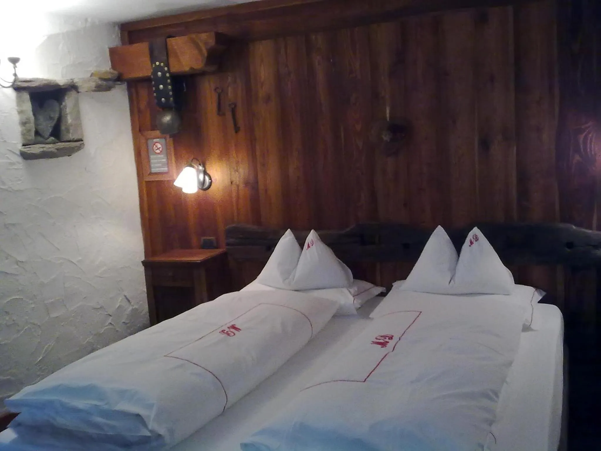 Bedroom, Bed in Eco Chalet Maison Dominique