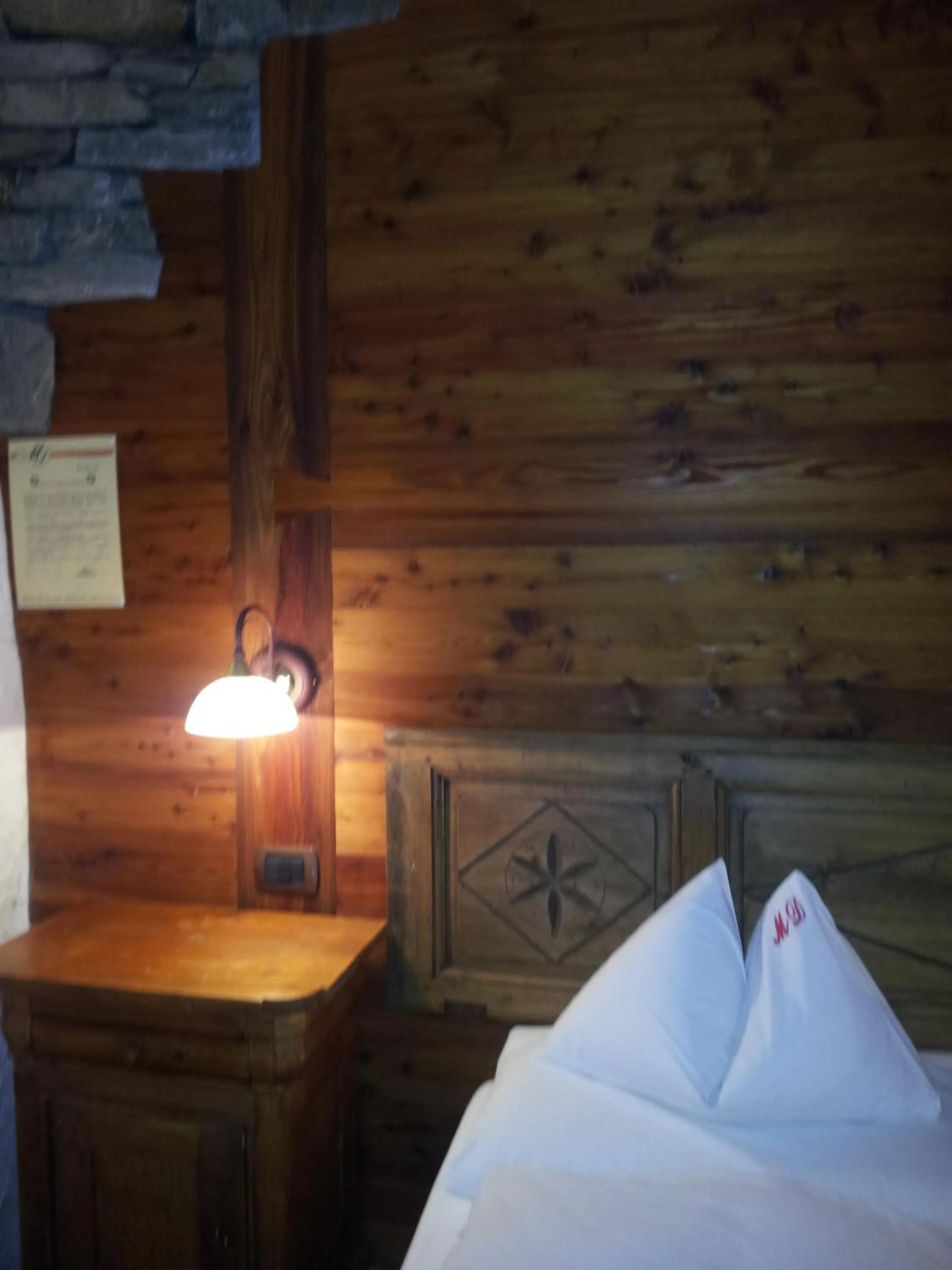 Decorative detail, Bed in Eco Chalet Maison Dominique