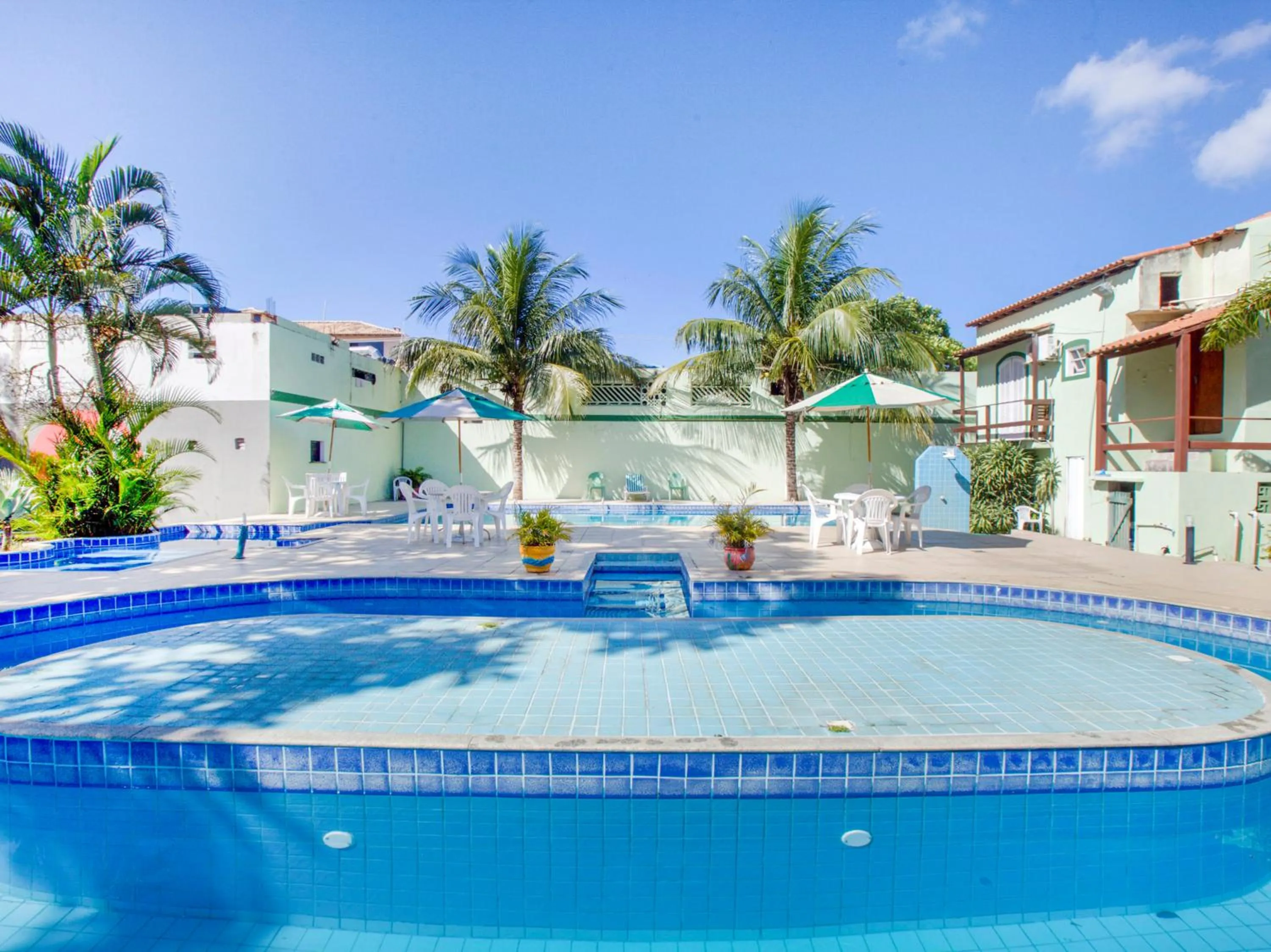 Swimming pool in OYO Pousada Recanto Shangrilá, Cabo Frio
