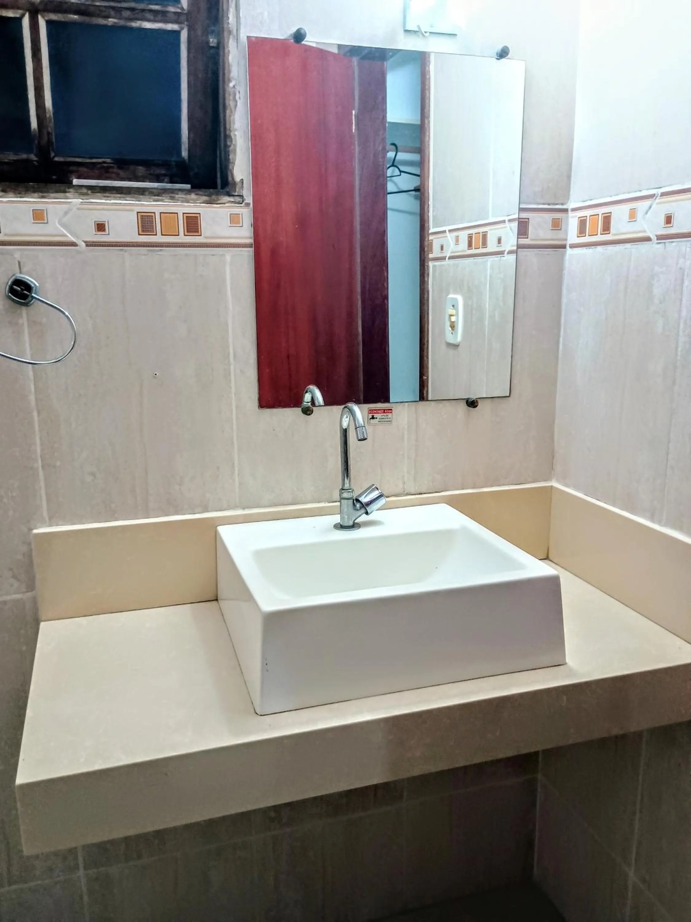 Bathroom in OYO Pousada Recanto Shangrilá, Cabo Frio