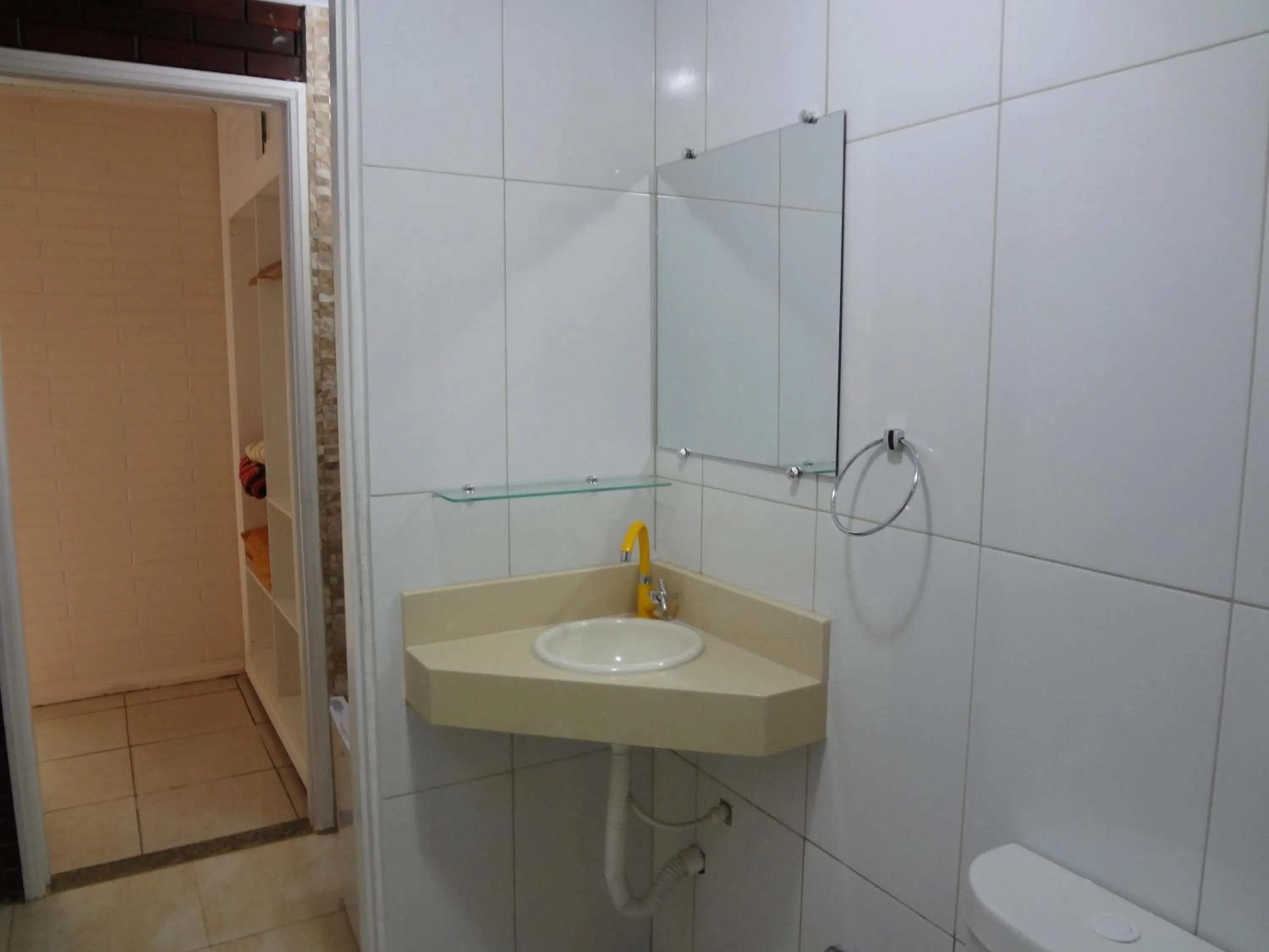 Toilet in OYO Pousada Recanto Shangrilá, Cabo Frio