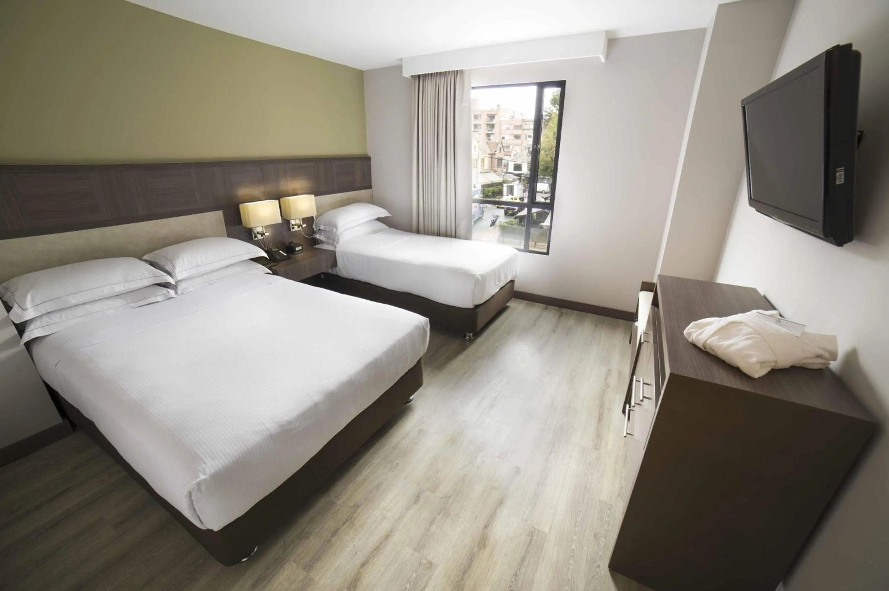 Bed in Embassy Suites by Hilton Bogotá - Rosales