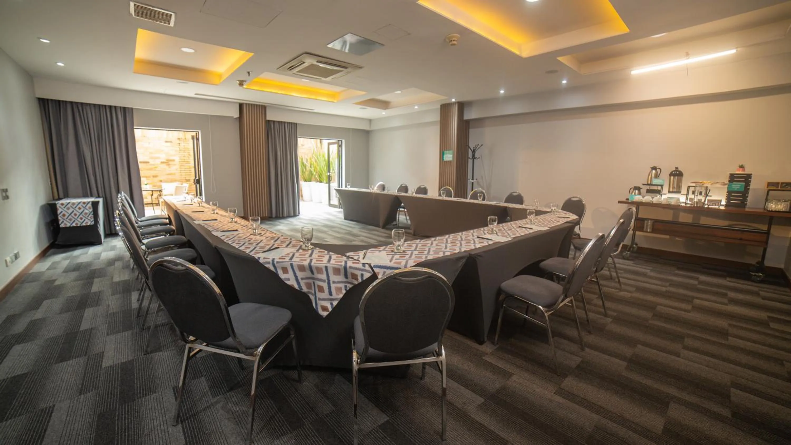 Meeting/conference room in Embassy Suites by Hilton Bogotá - Rosales
