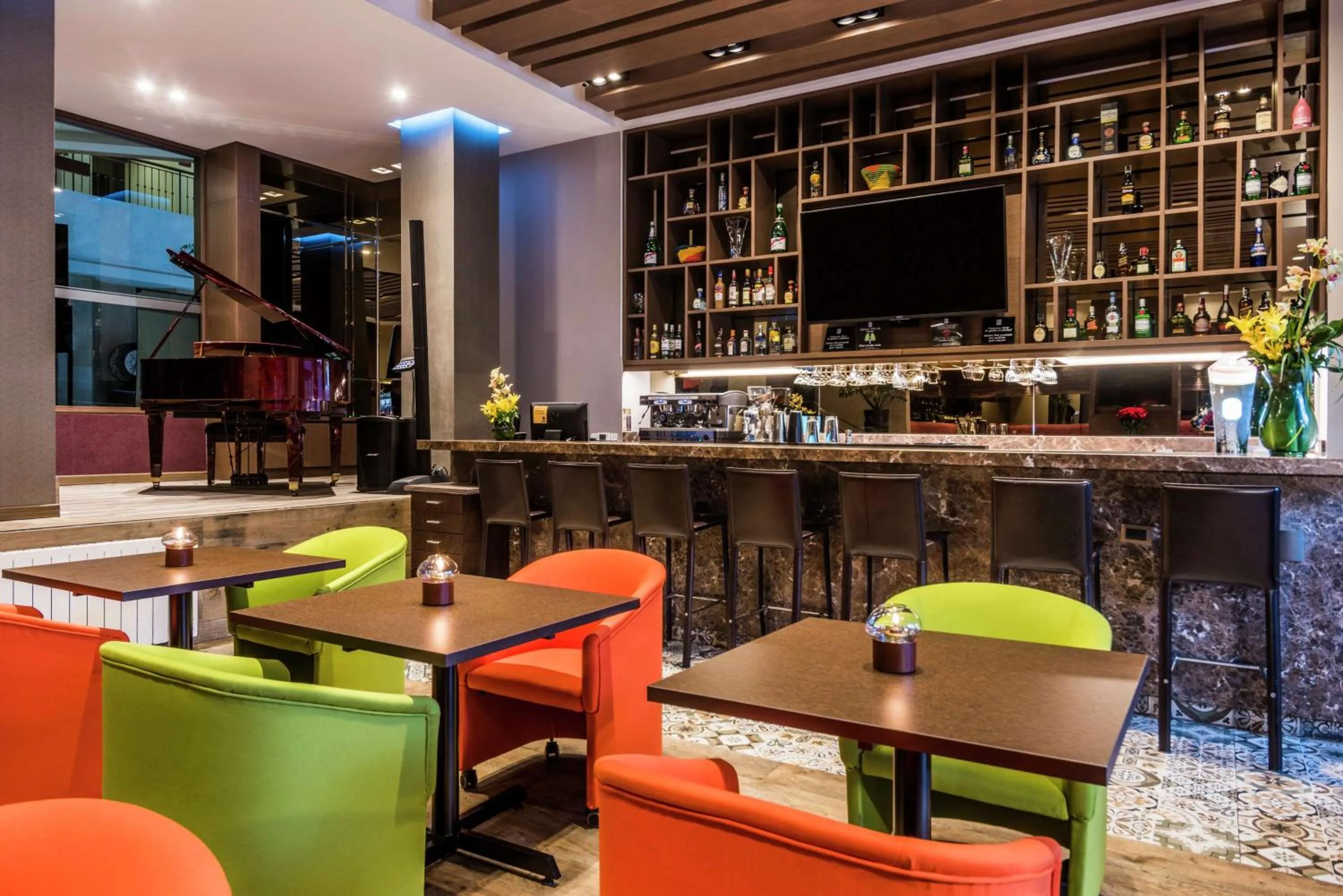 Restaurant/places to eat in Embassy Suites by Hilton Bogotá - Rosales