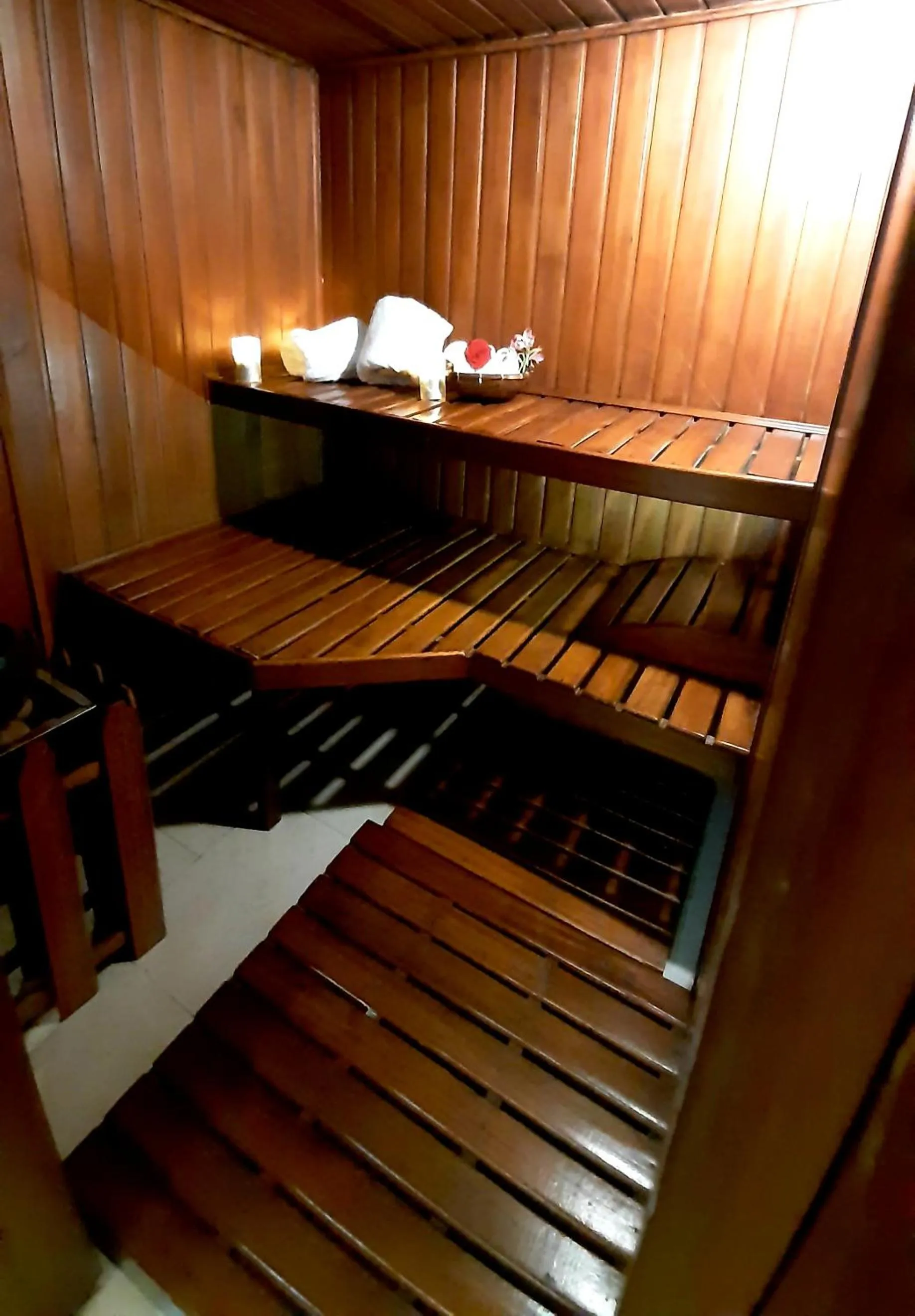 Spa and wellness centre/facilities in Embassy Suites by Hilton Bogotá - Rosales