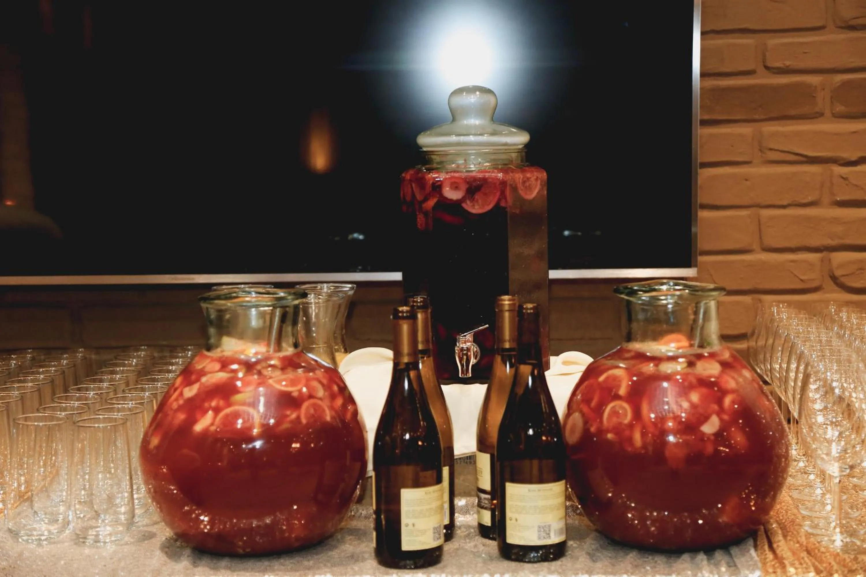 Food and drinks in Hotel King David The Builder