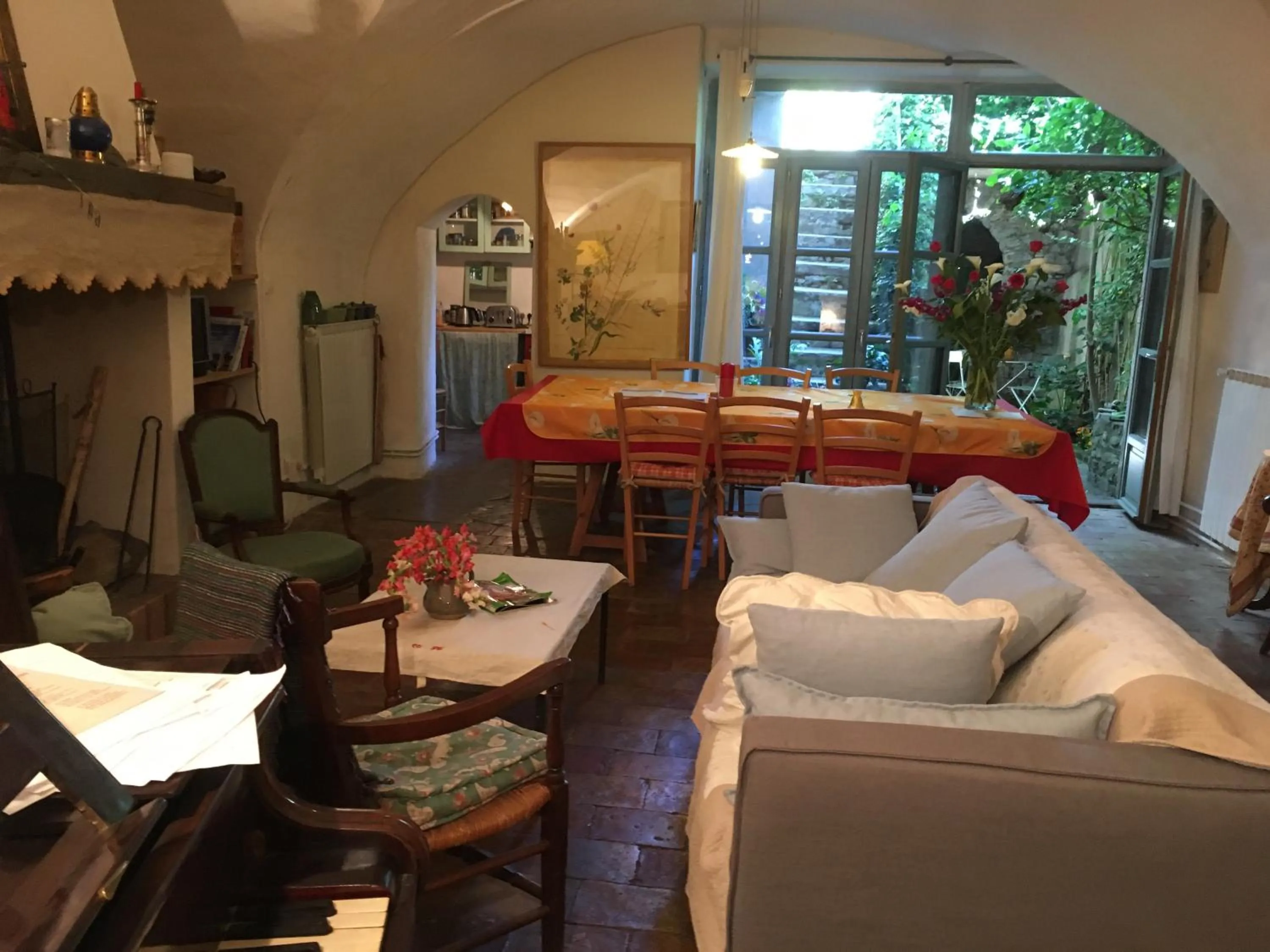 Entertainment in Les Asphodèles Amélie