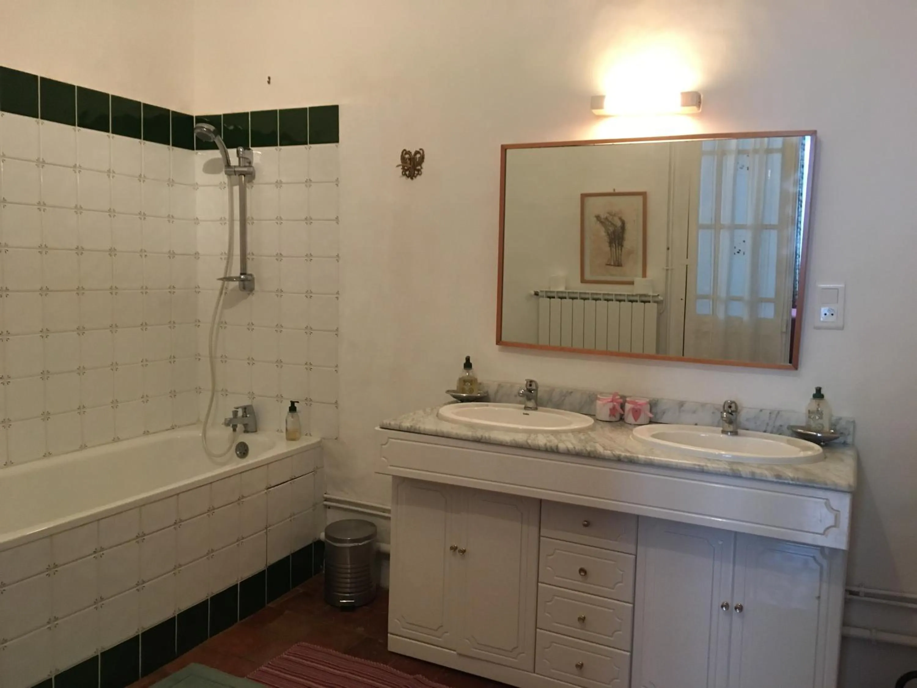Bathroom in Les Asphodèles Amélie