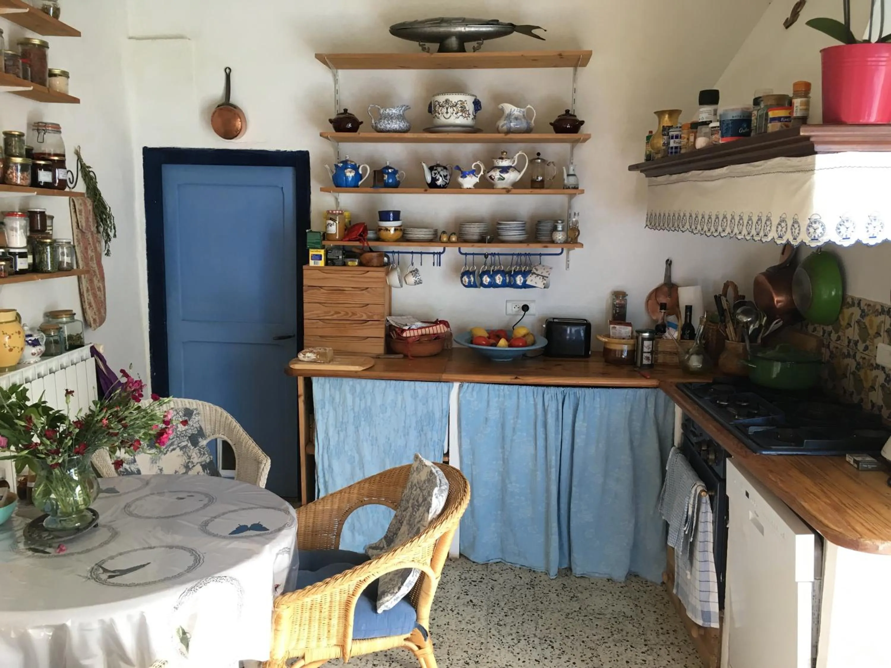 Decorative detail in Les Asphodèles Amélie