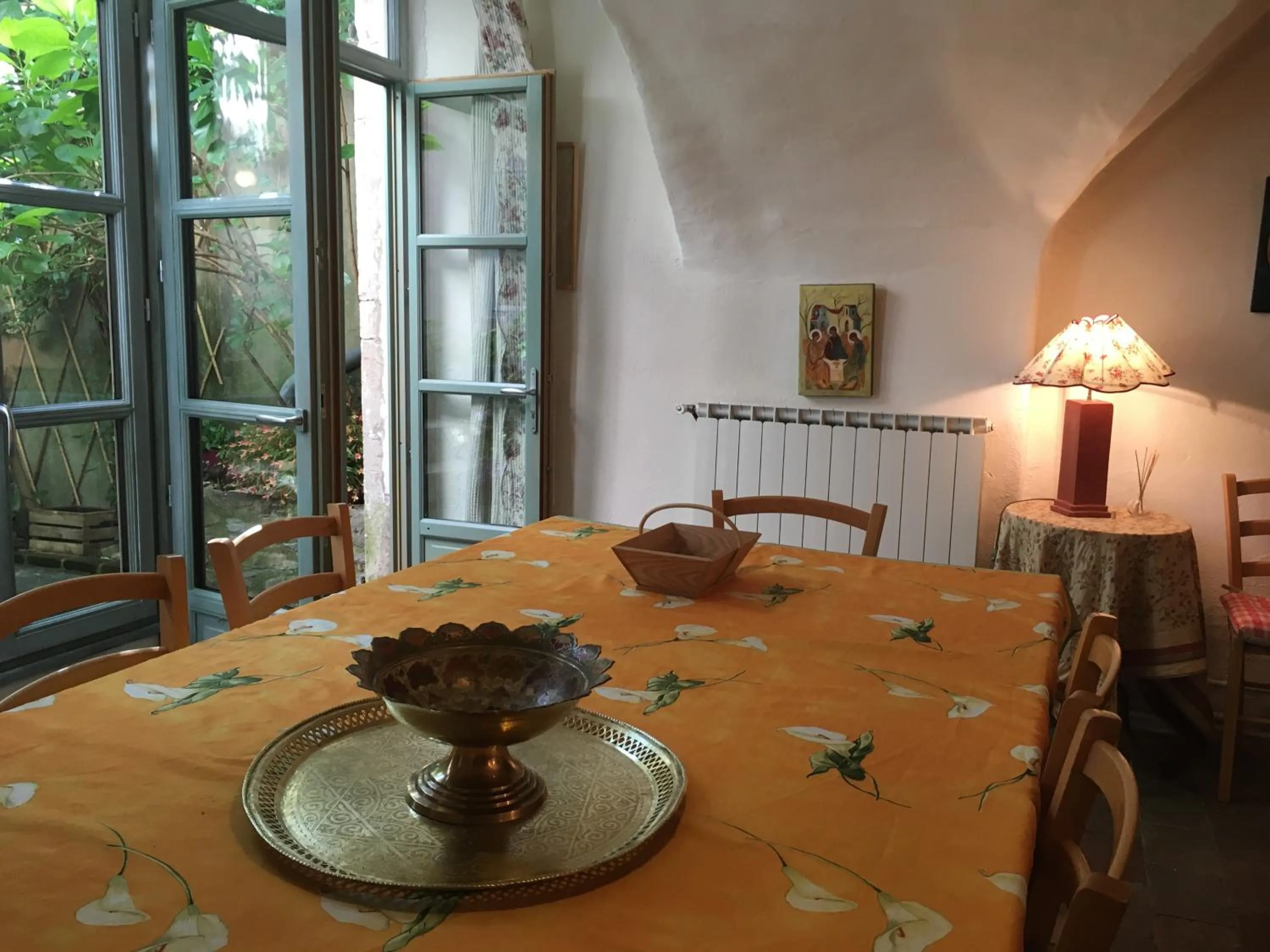 Communal lounge/ TV room in Les Asphodèles Amélie