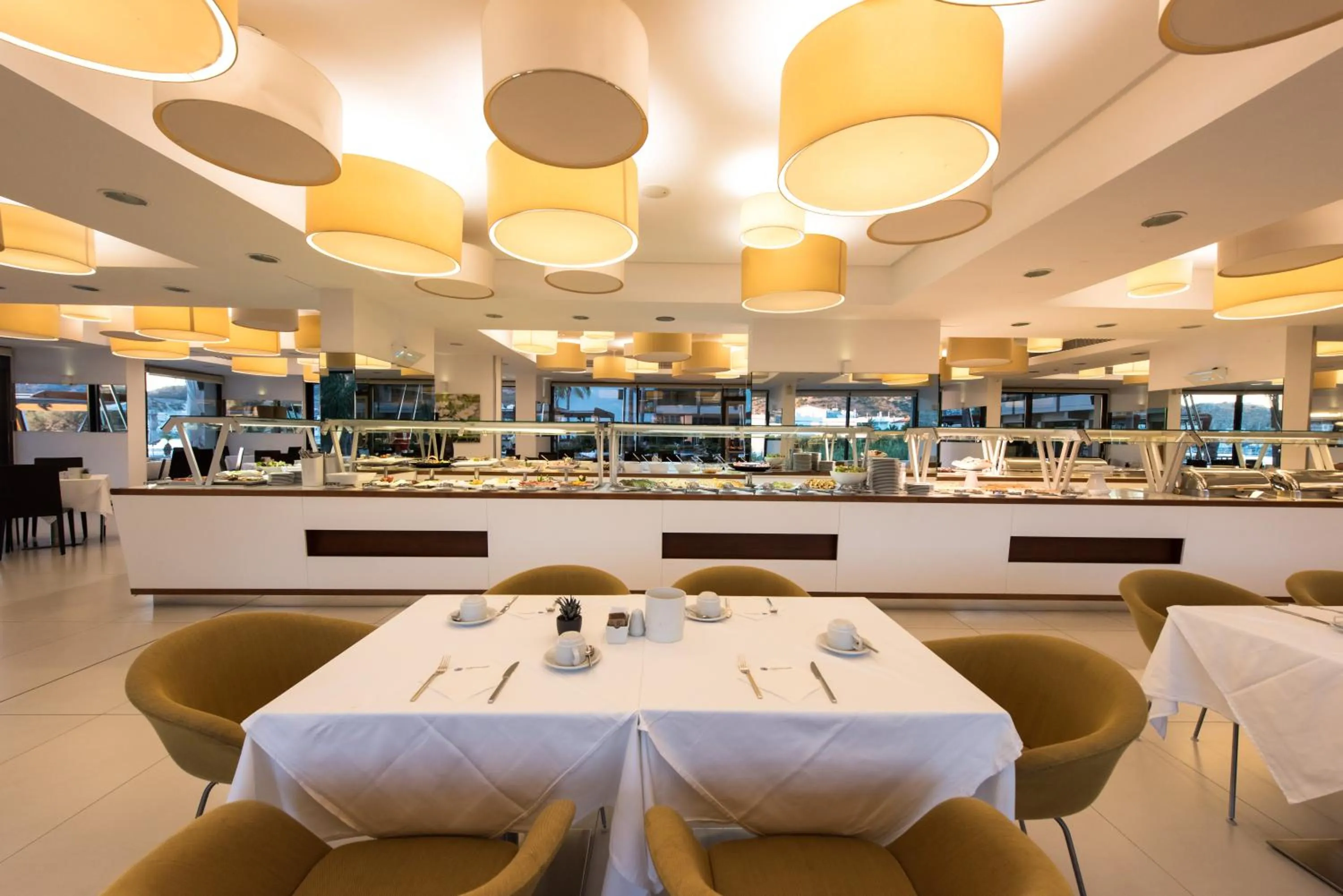 Restaurant/places to eat in Alimounda Mare Hotel