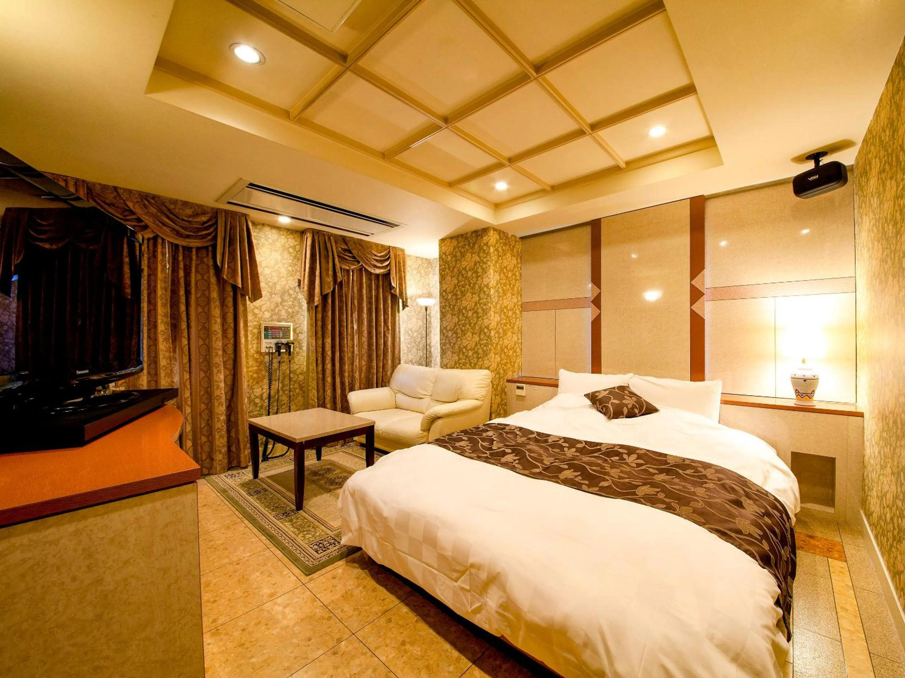 Bed in Saint martin (Adult Only)