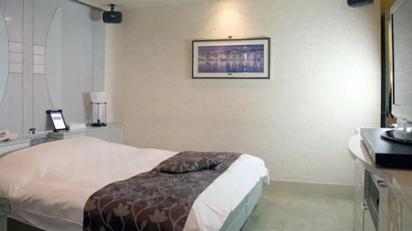 Bed in Saint martin (Adult Only)