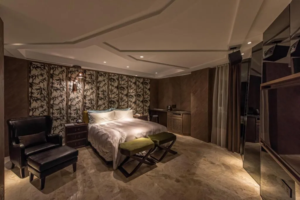 Photo of the whole room, Bed in Green Palm Motel