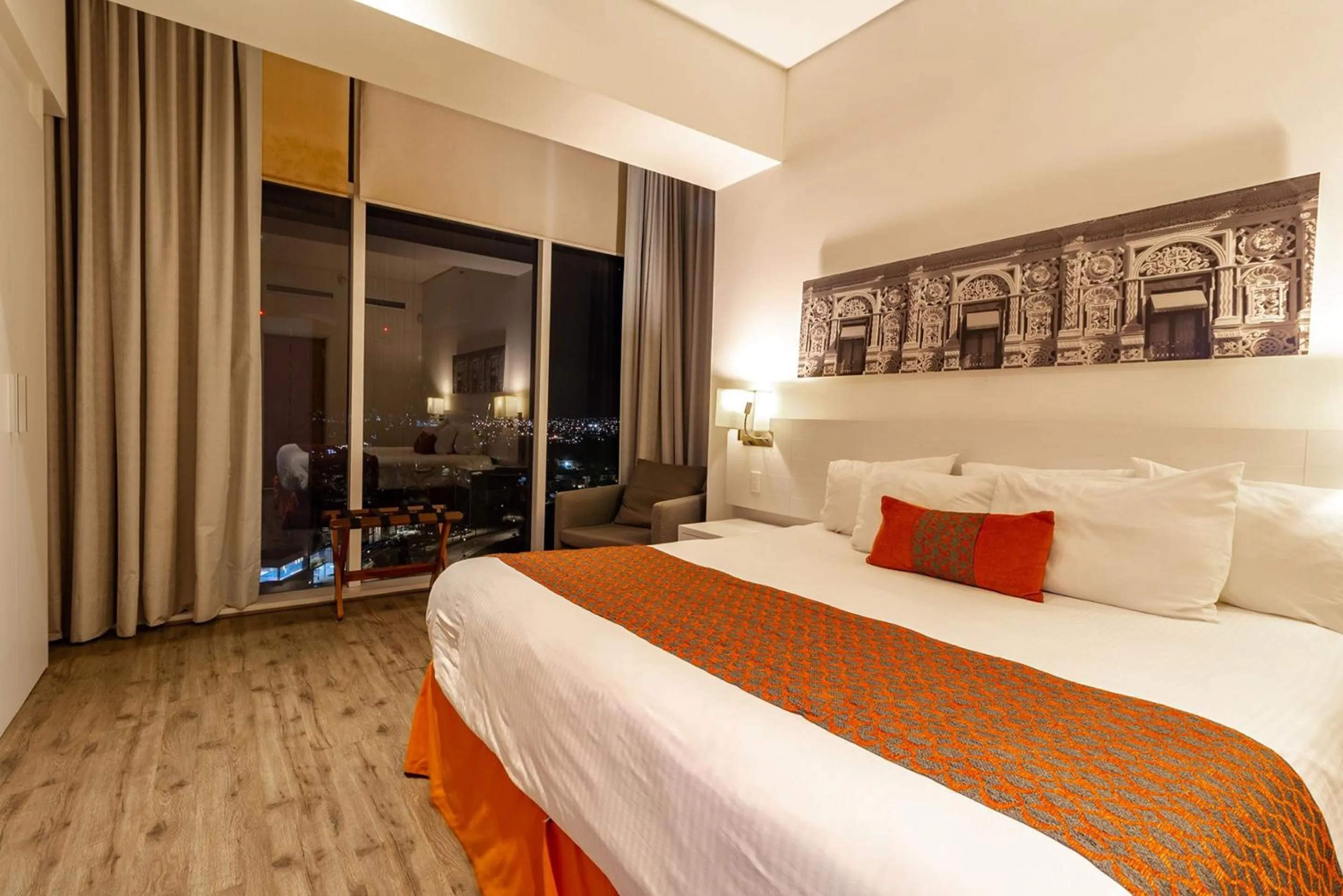 Photo of the whole room, Bed in Camino Real Puebla Angelopolis