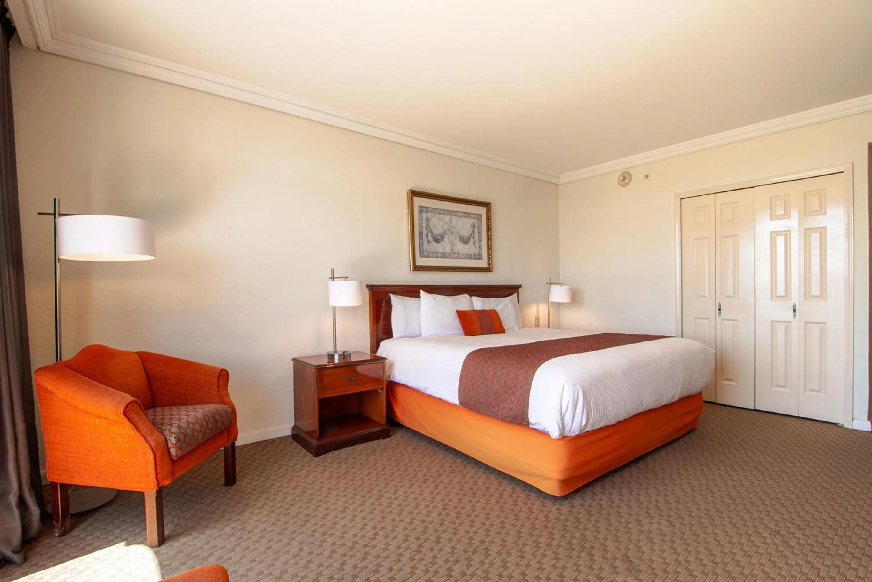 Photo of the whole room, Bed in Camino Real Puebla Angelopolis