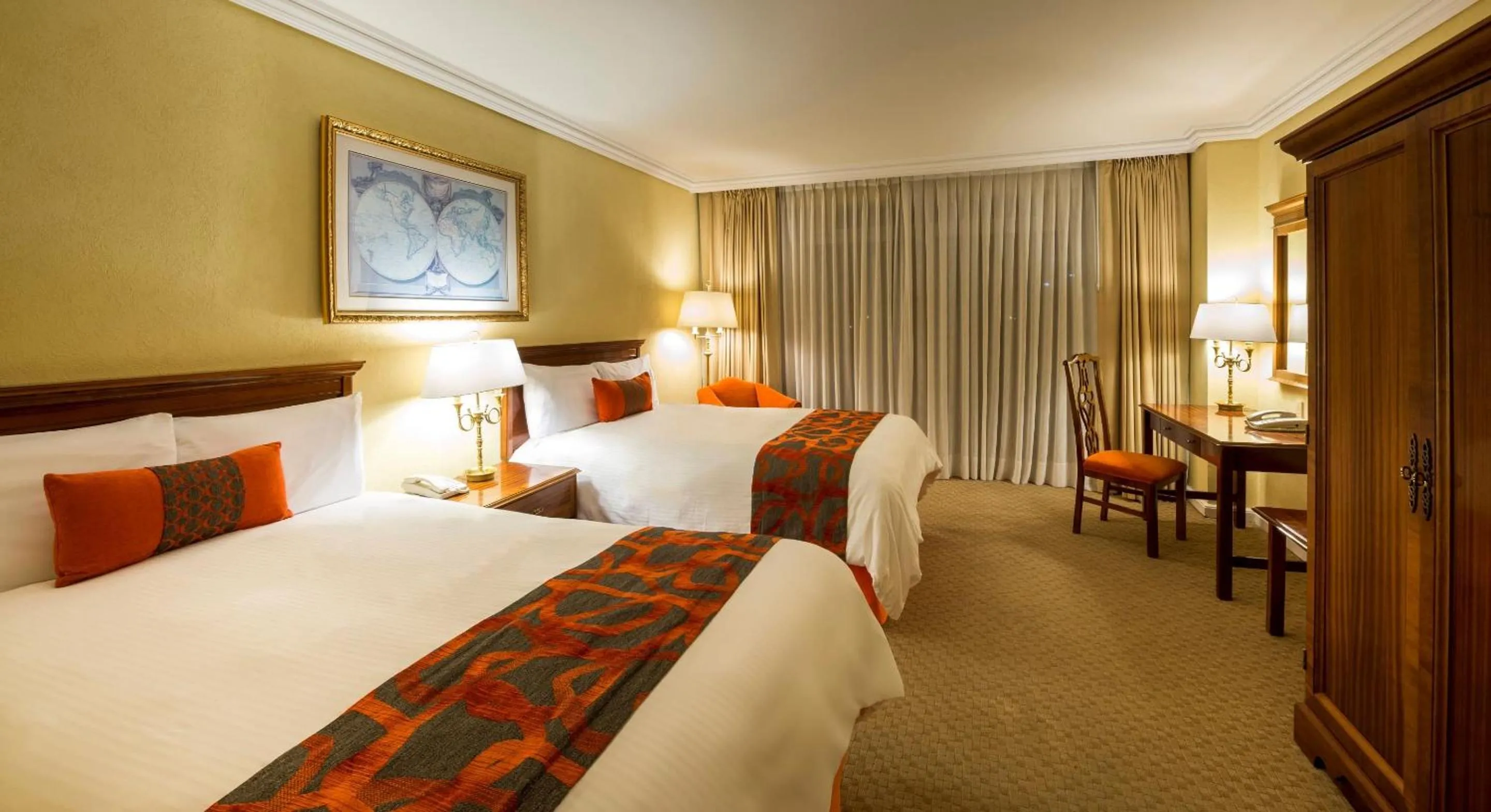 Photo of the whole room, Bed in Camino Real Puebla Angelopolis