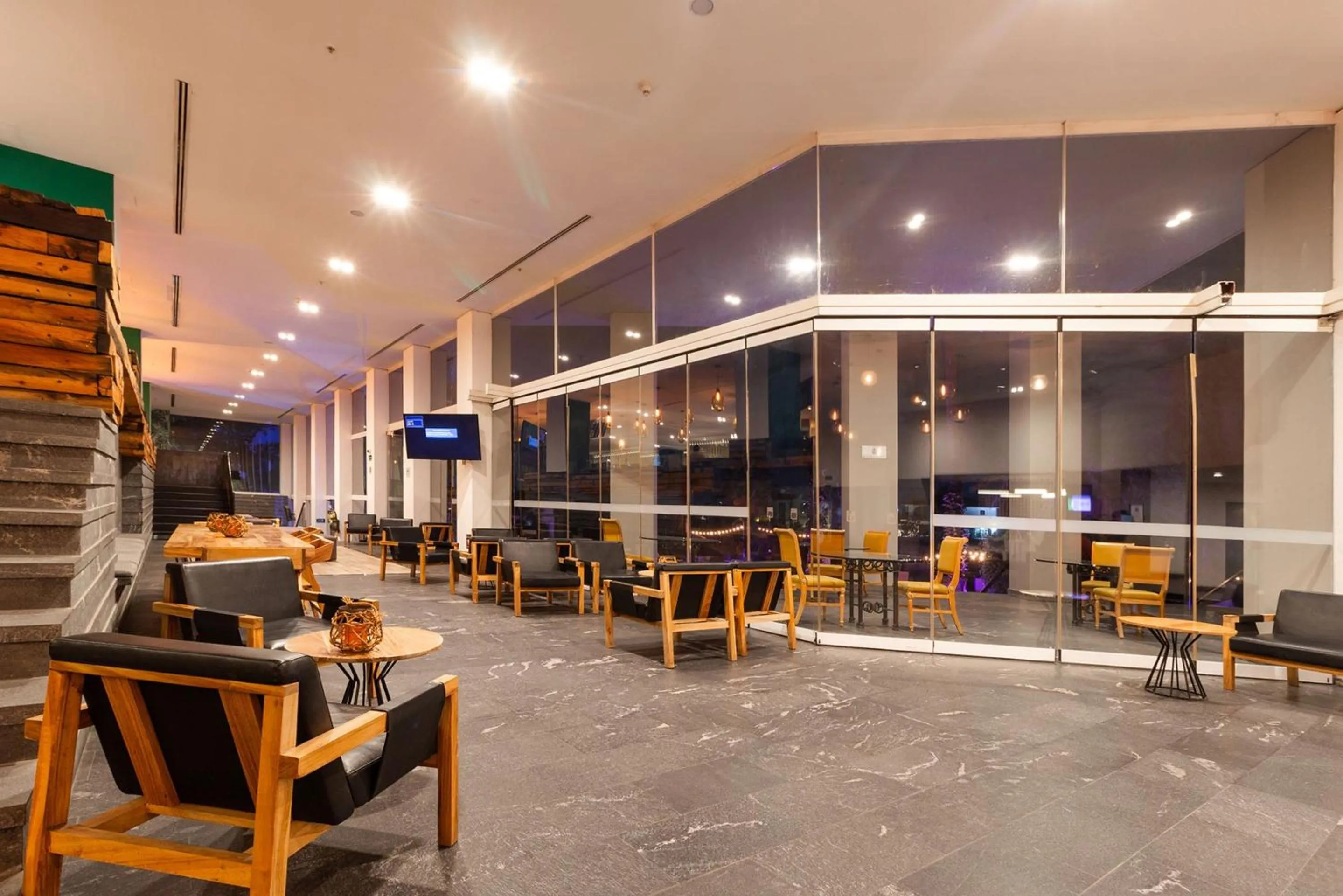 Lounge or bar in Camino Real Puebla Angelopolis