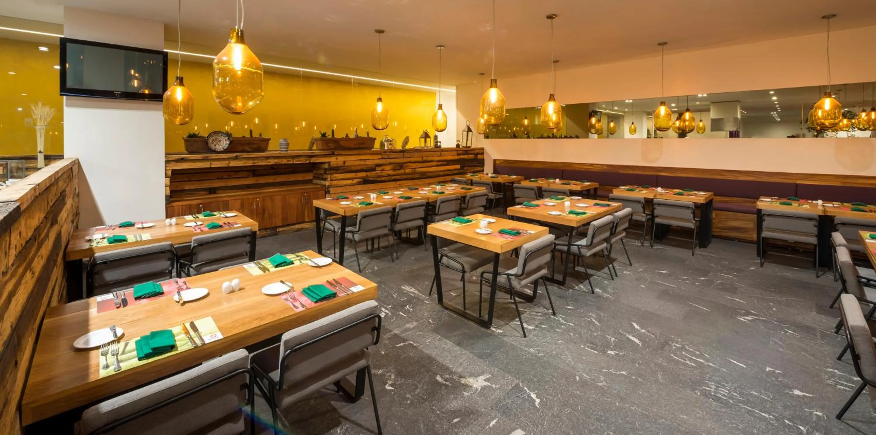 Restaurant/places to eat in Camino Real Puebla Angelopolis