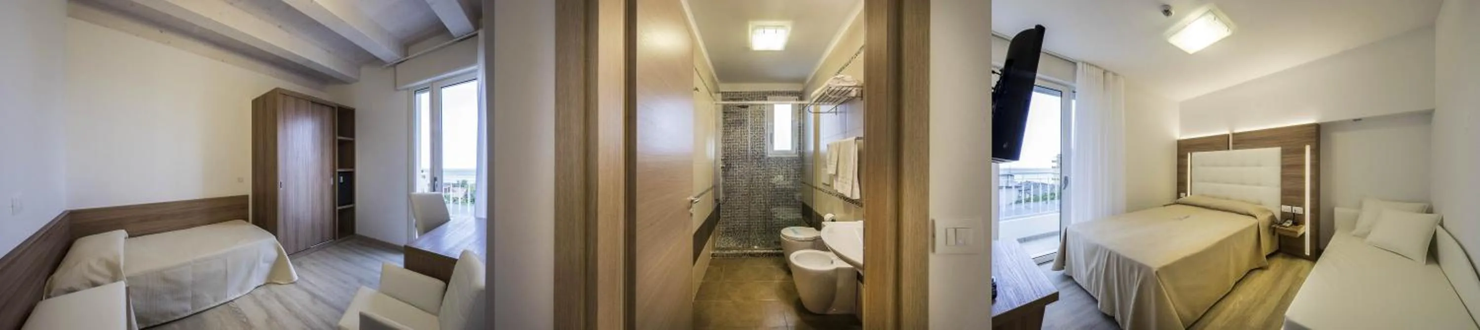 Bed in Hotel Hollywood***S