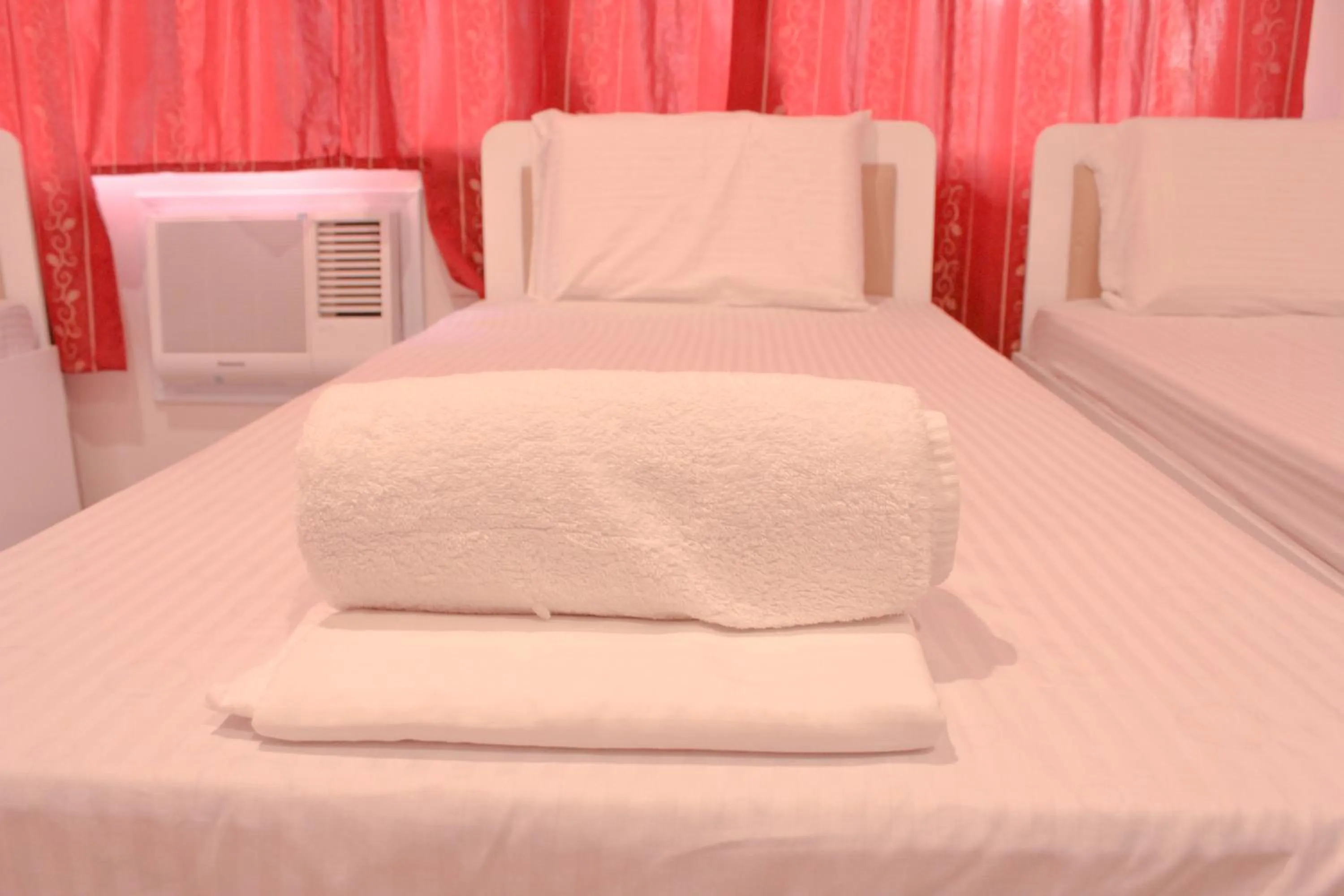 Bedroom, Bed in Butuan Grand Palace Hotel Annex