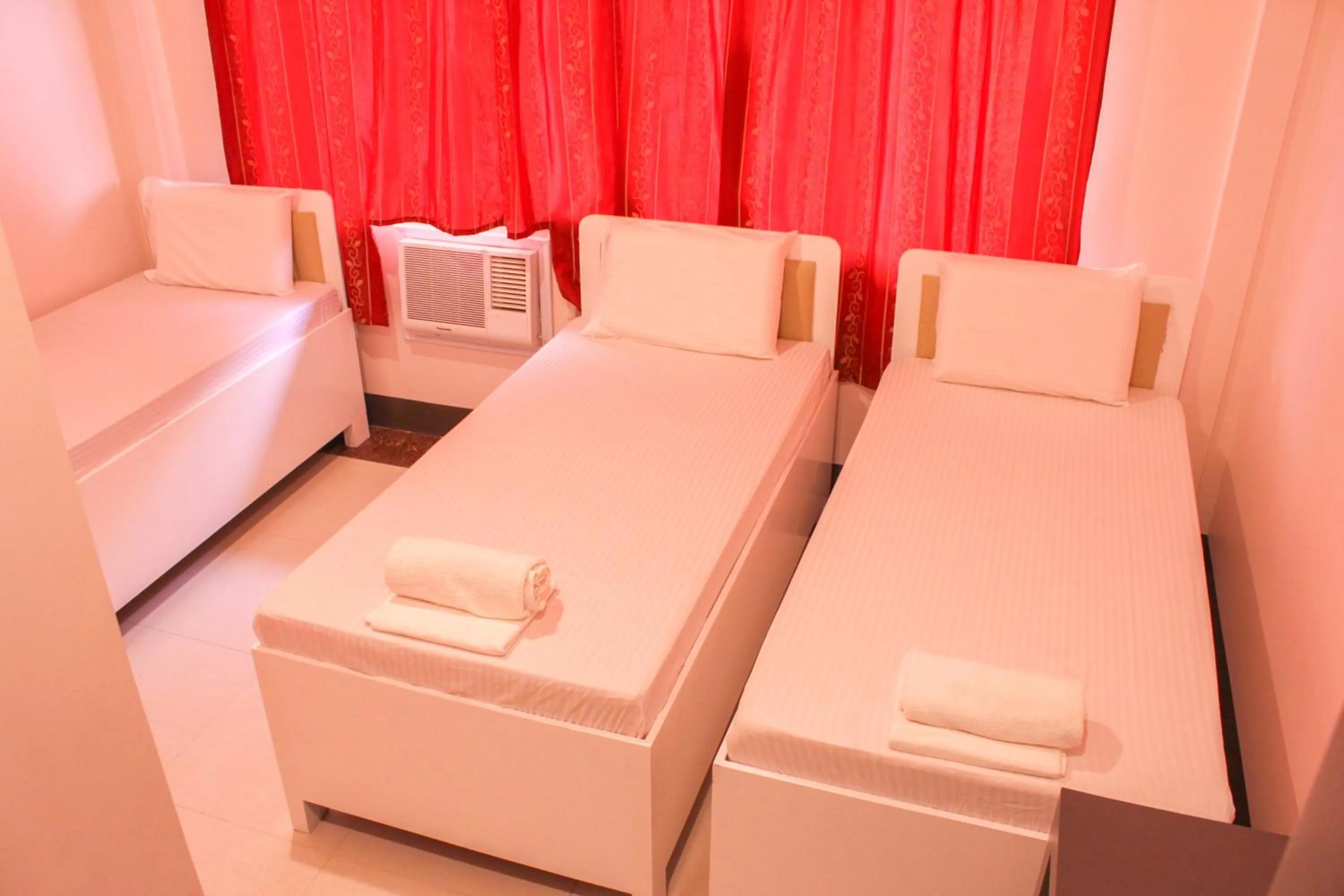 Bedroom, Bed in Butuan Grand Palace Hotel Annex