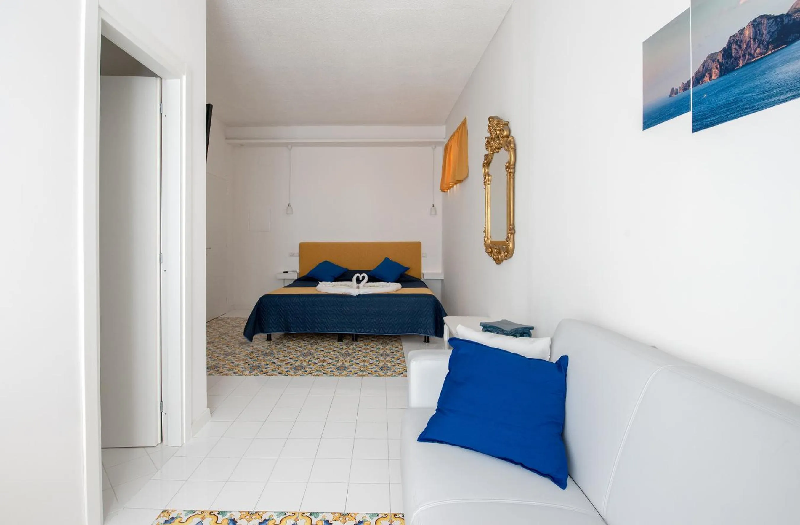 Bedroom in Sunset rooms