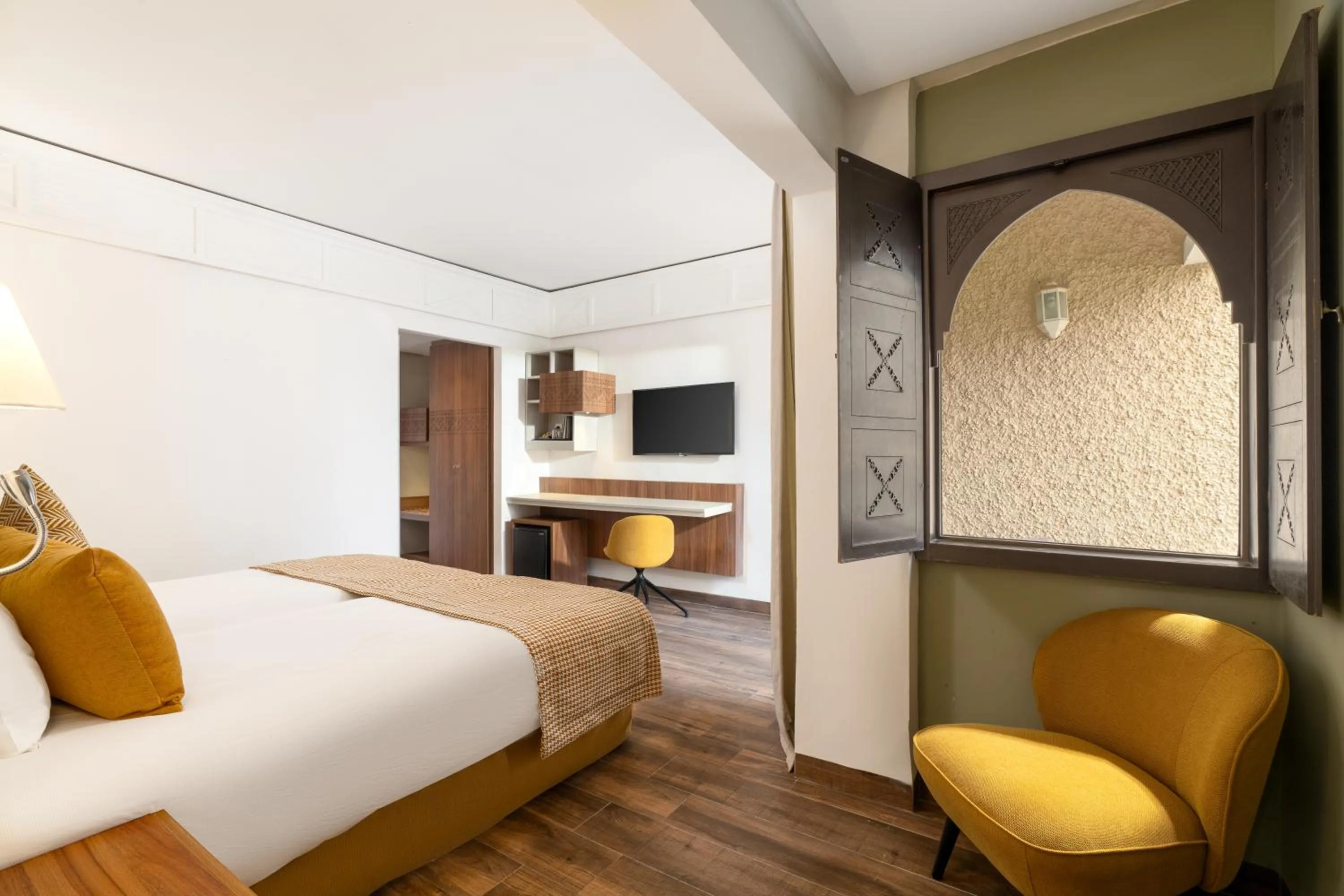 Bedroom, Bed in Dunes d'Or Ocean Club