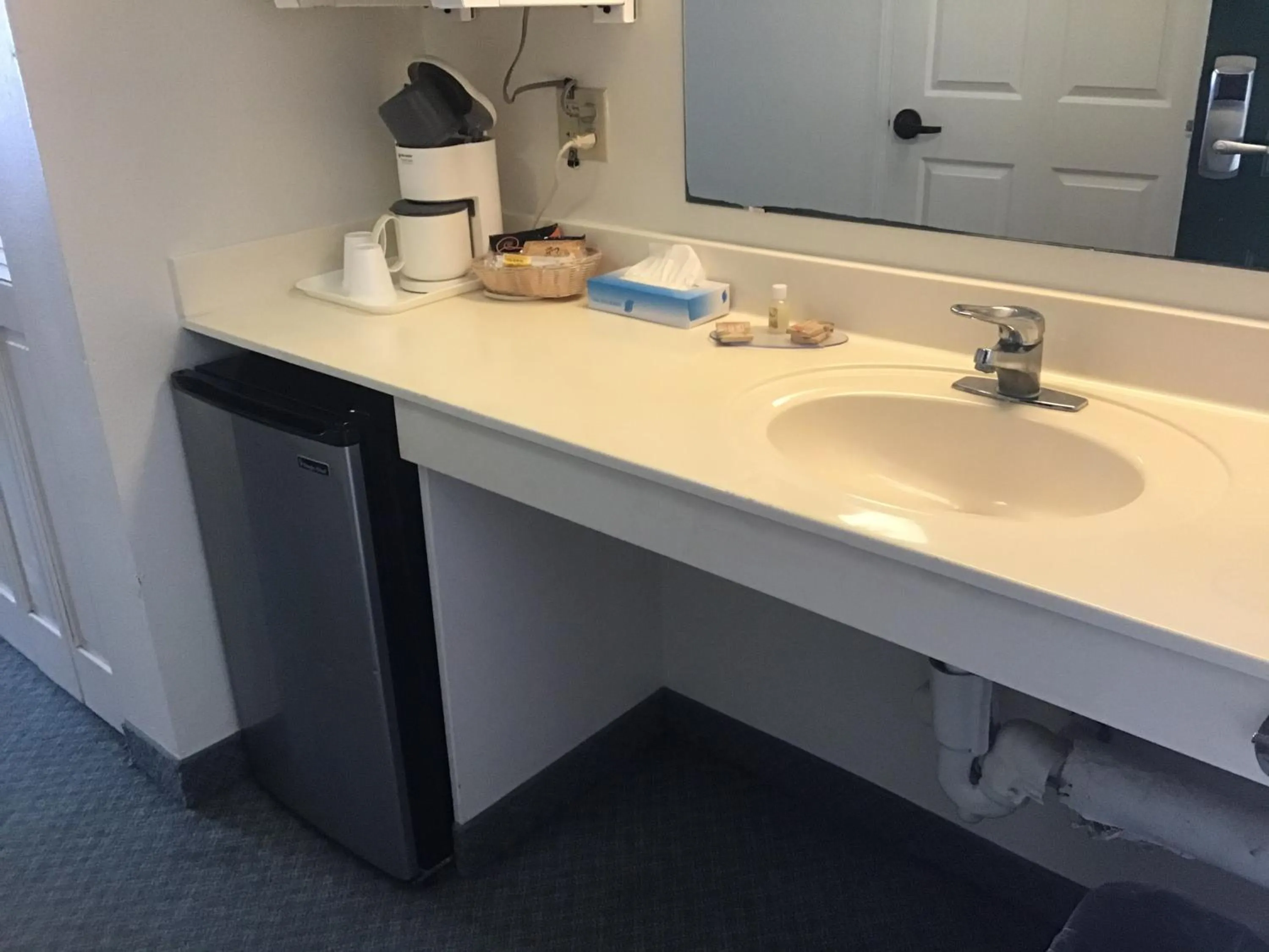 Coffee/tea facilities in Anastasia Inn - Saint Augustine