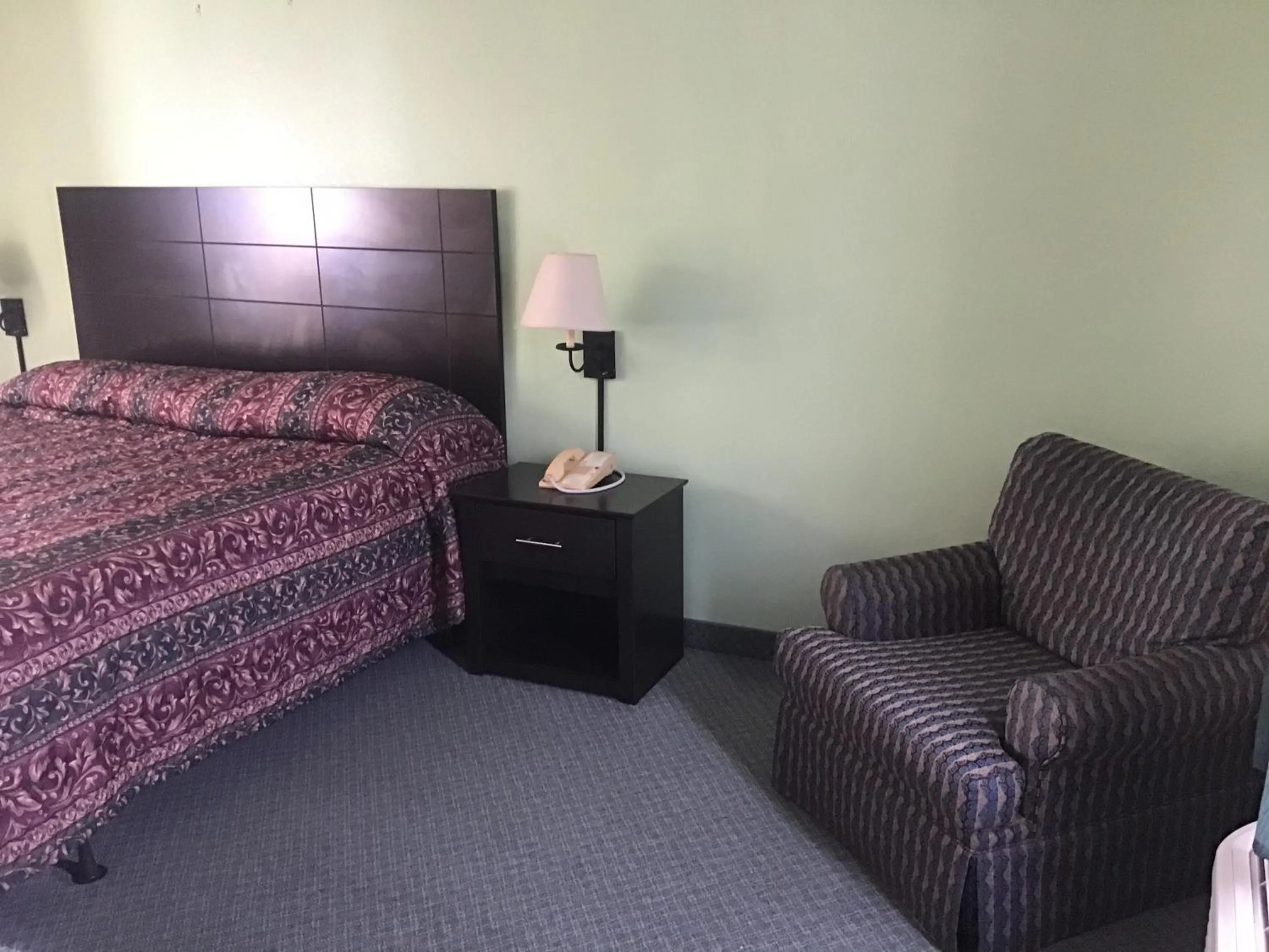 Bed in Anastasia Inn - Saint Augustine