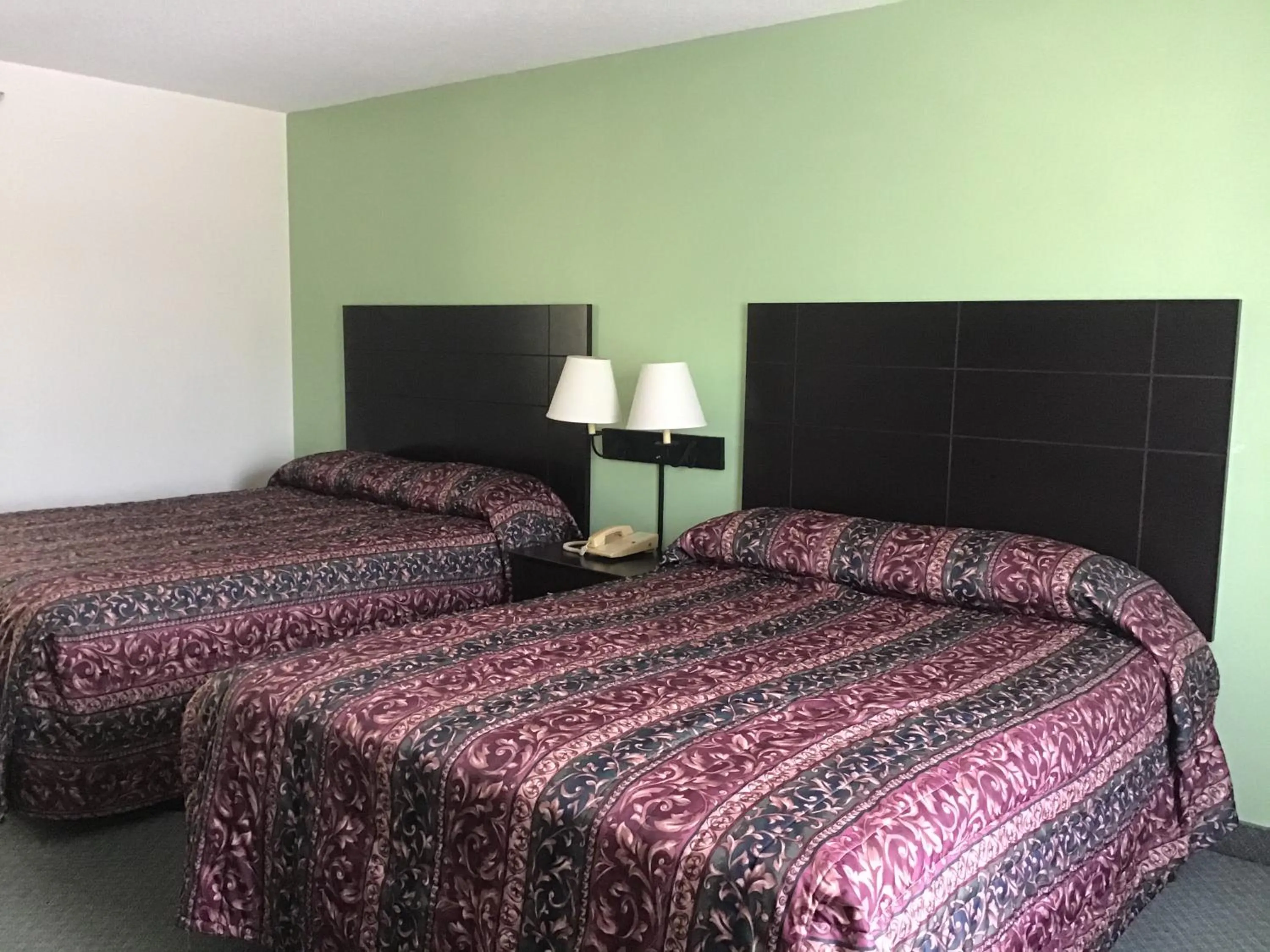 Bed in Anastasia Inn - Saint Augustine