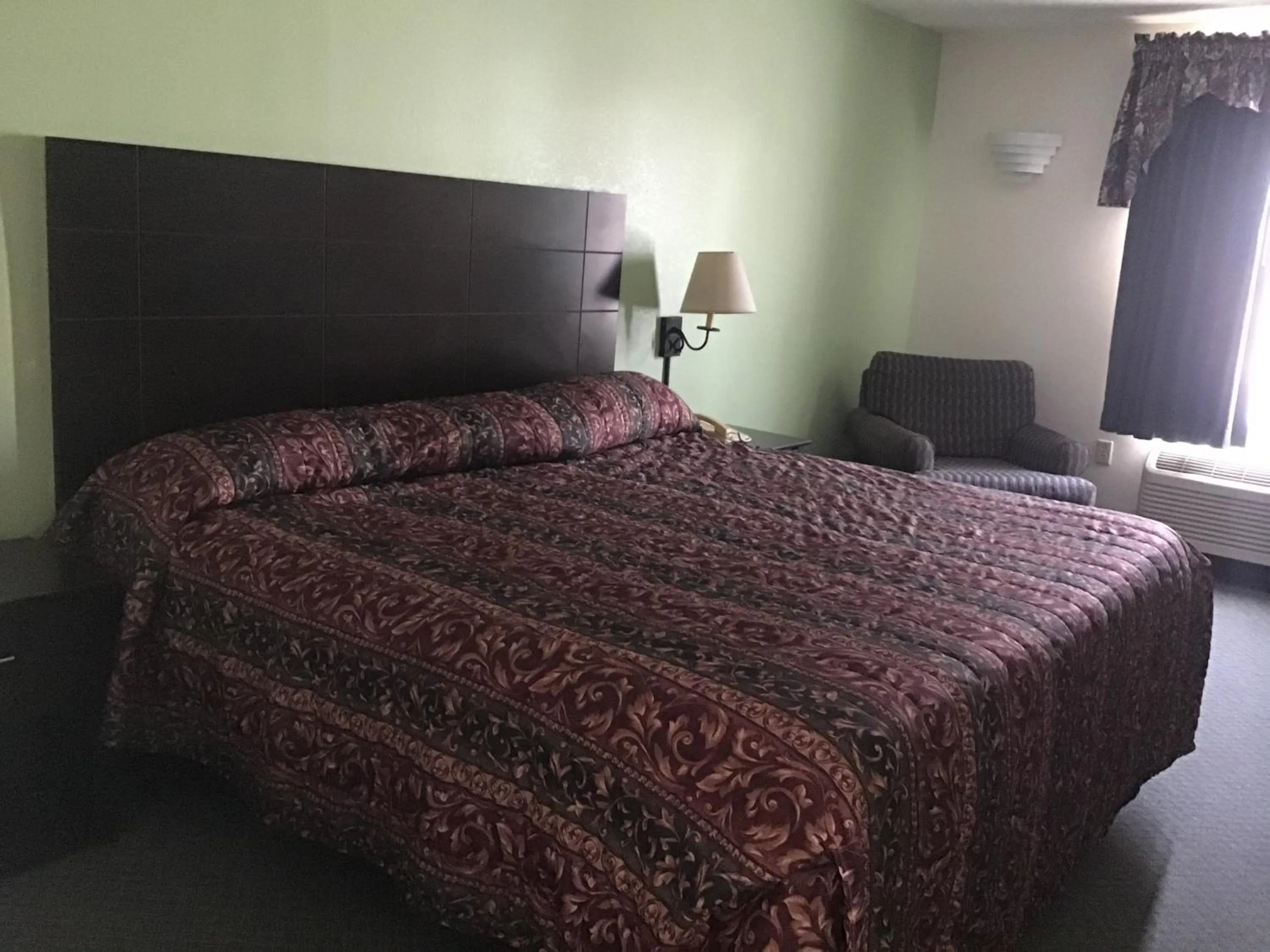 Bed in Anastasia Inn - Saint Augustine