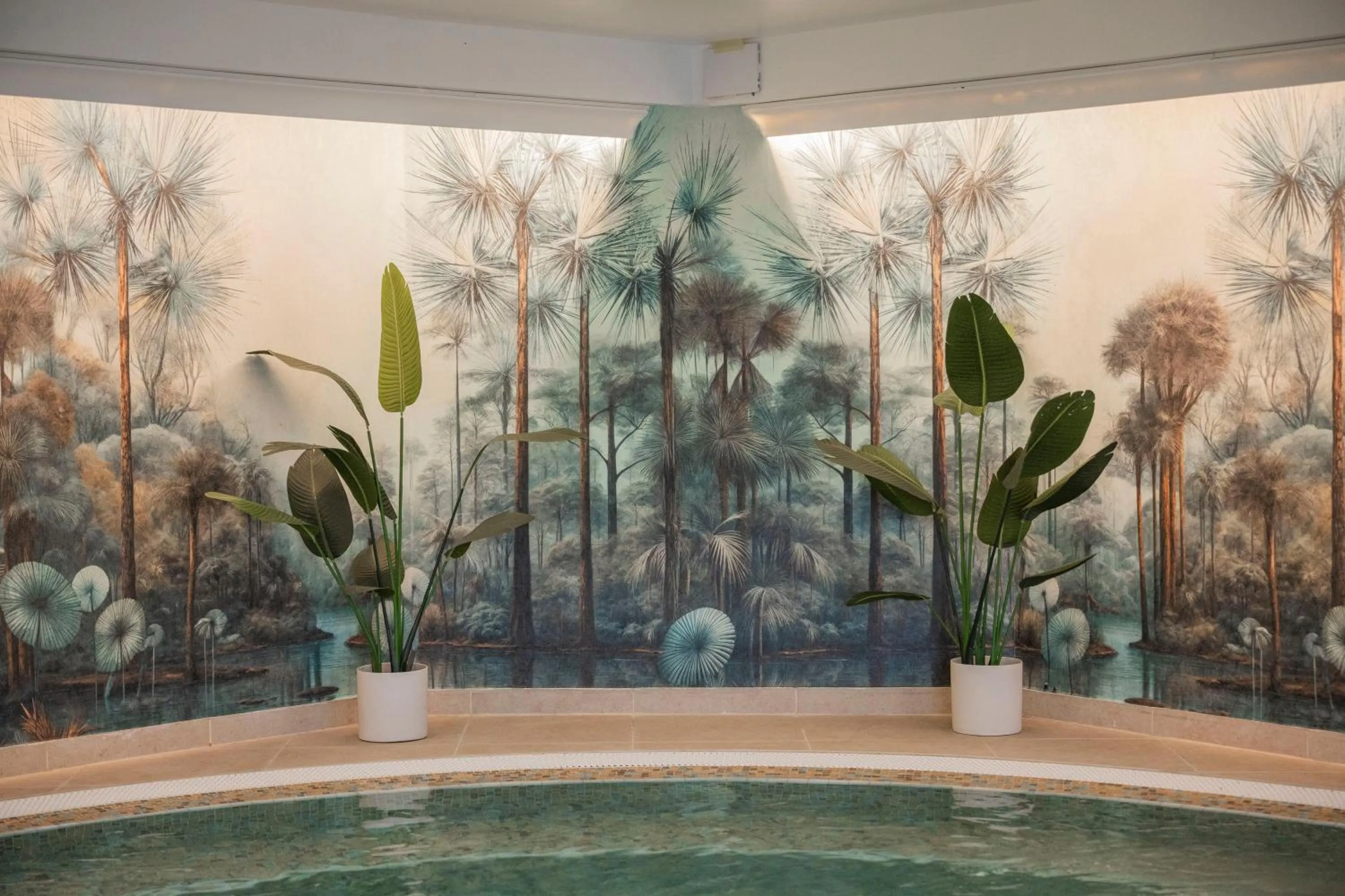 Swimming pool in Hotel Atlantis Wellness & Conference