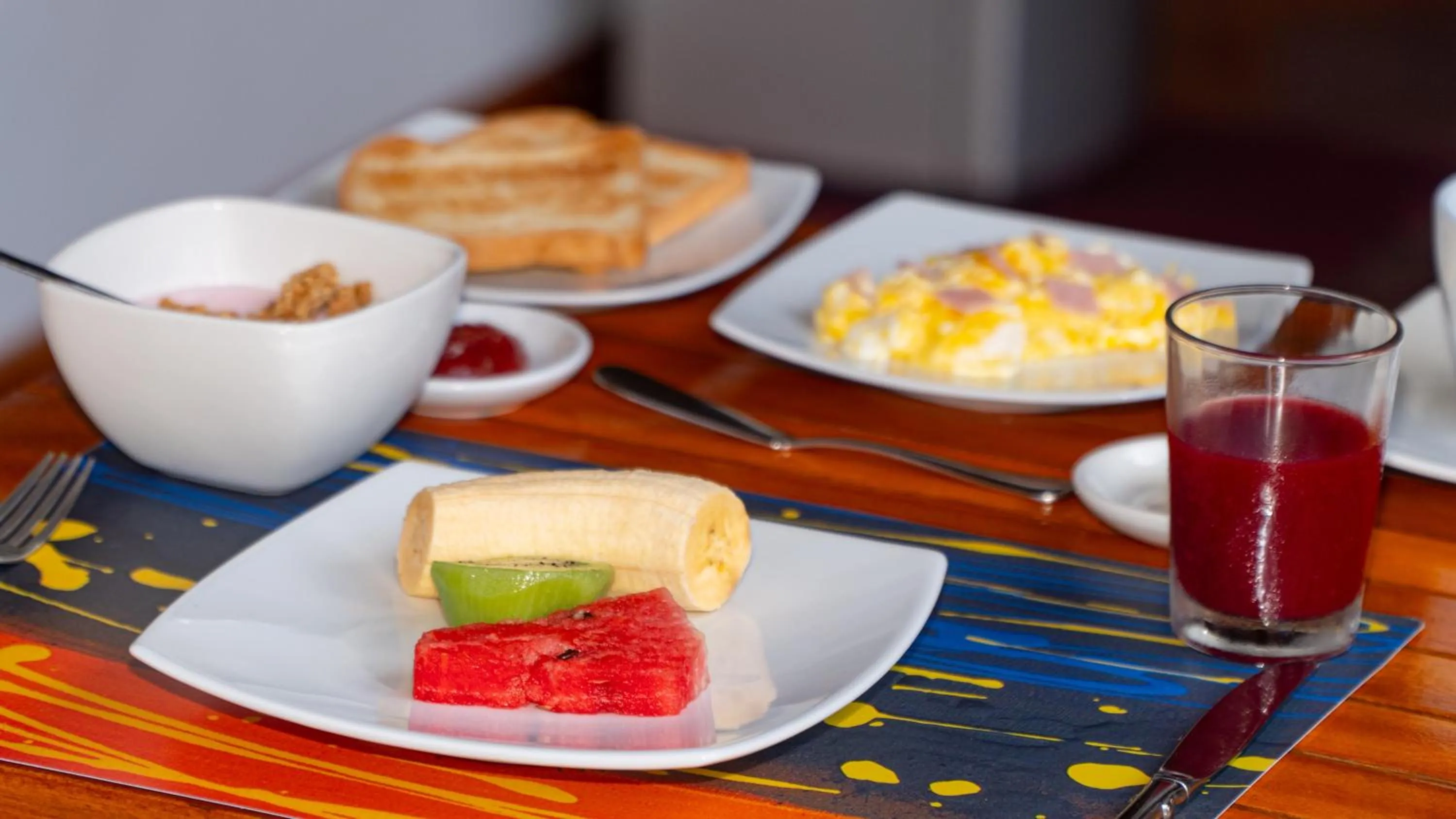 Food and drinks in Hotel Galapagos Suites B&B