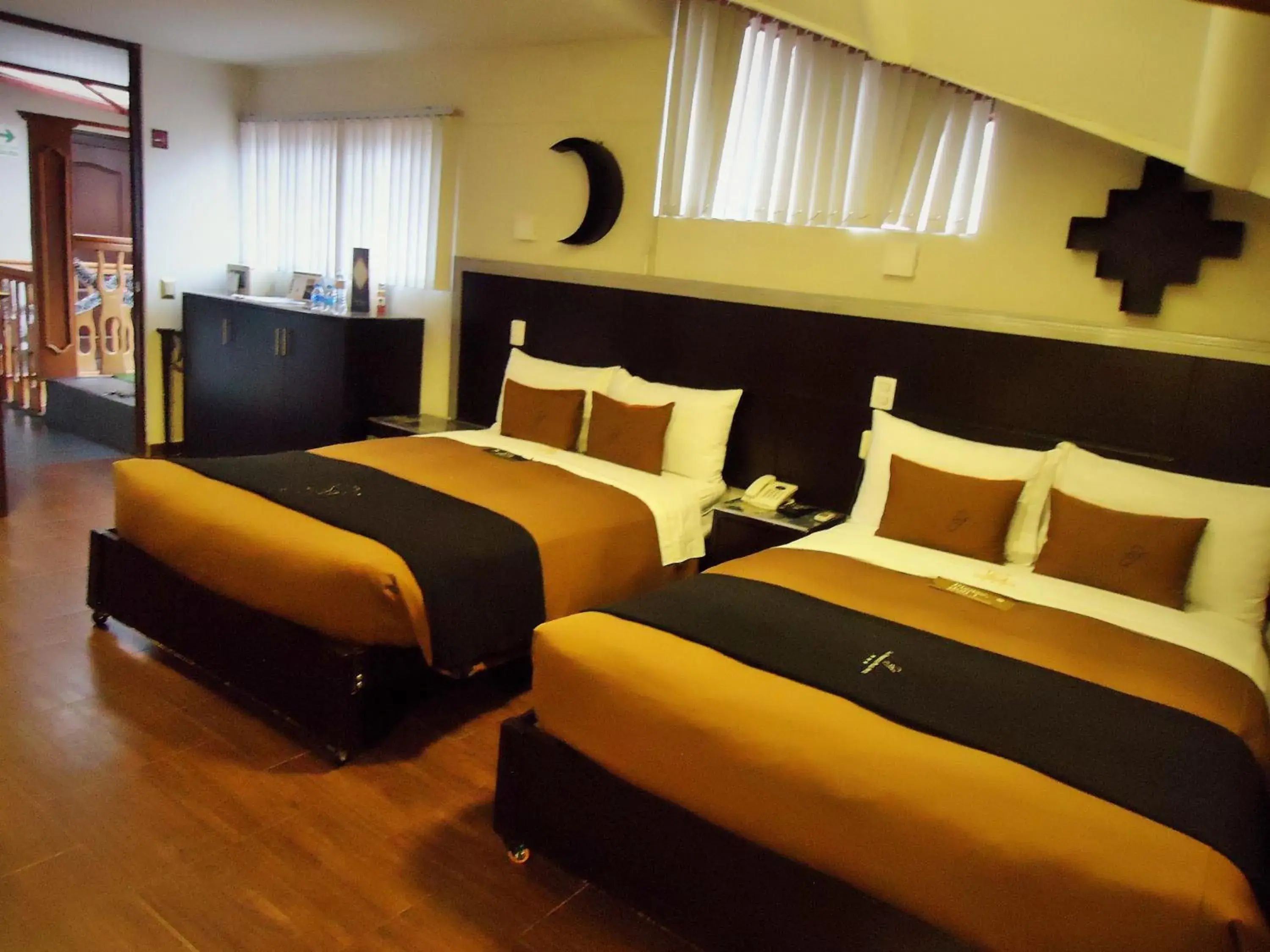 Twin Room in Hotel San Francisco Plaza Twin Room in Hotel San Francisco Plaza