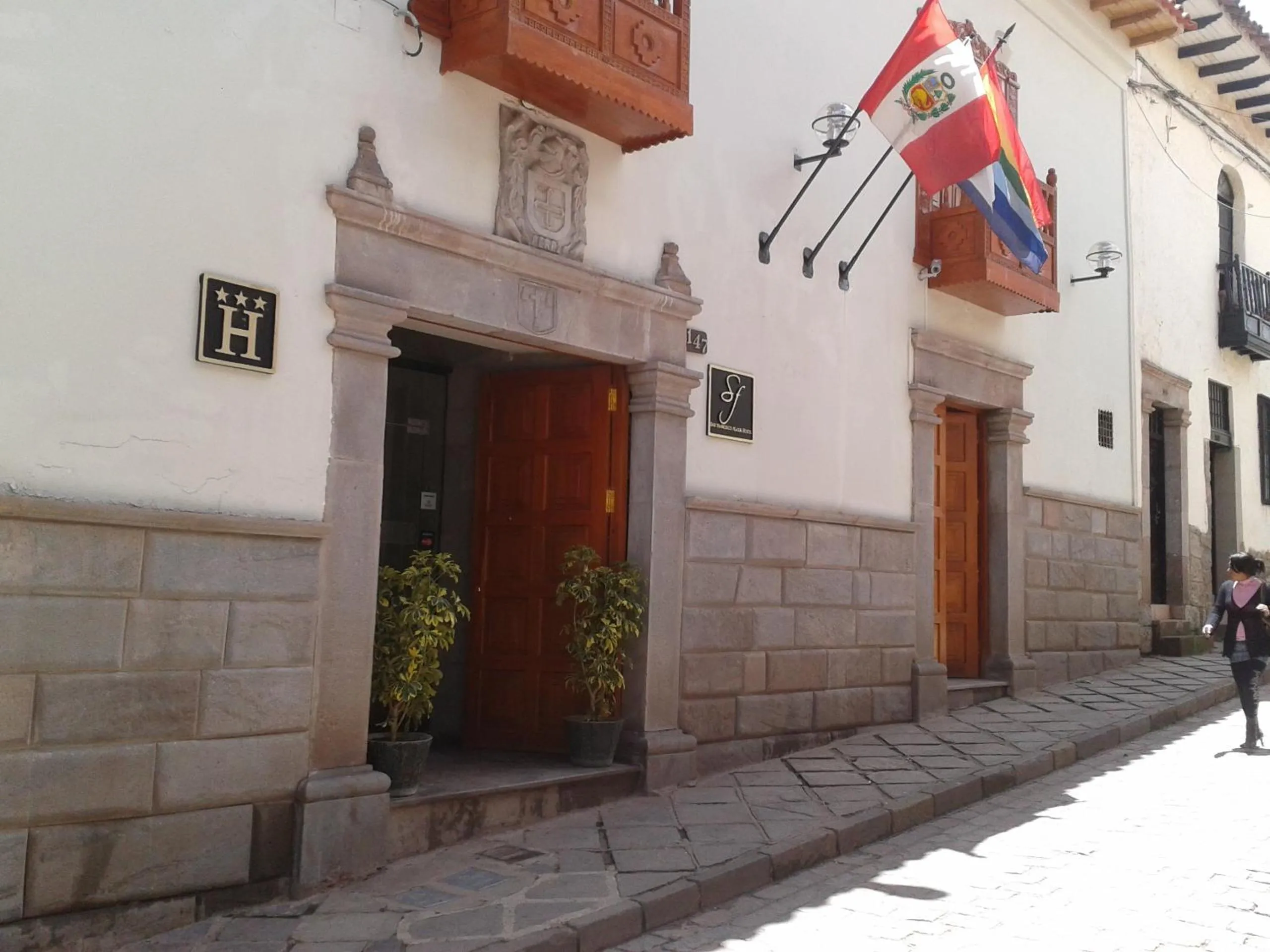 Facade/entrance in Hotel San Francisco Plaza