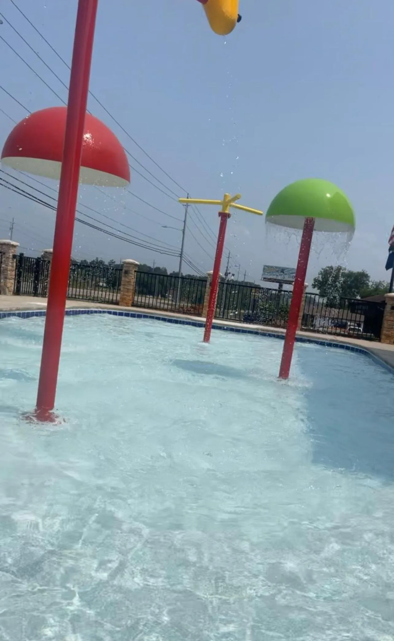 Swimming pool in Country Inn & Suites by Radisson, Sevierville-Kodak, TN