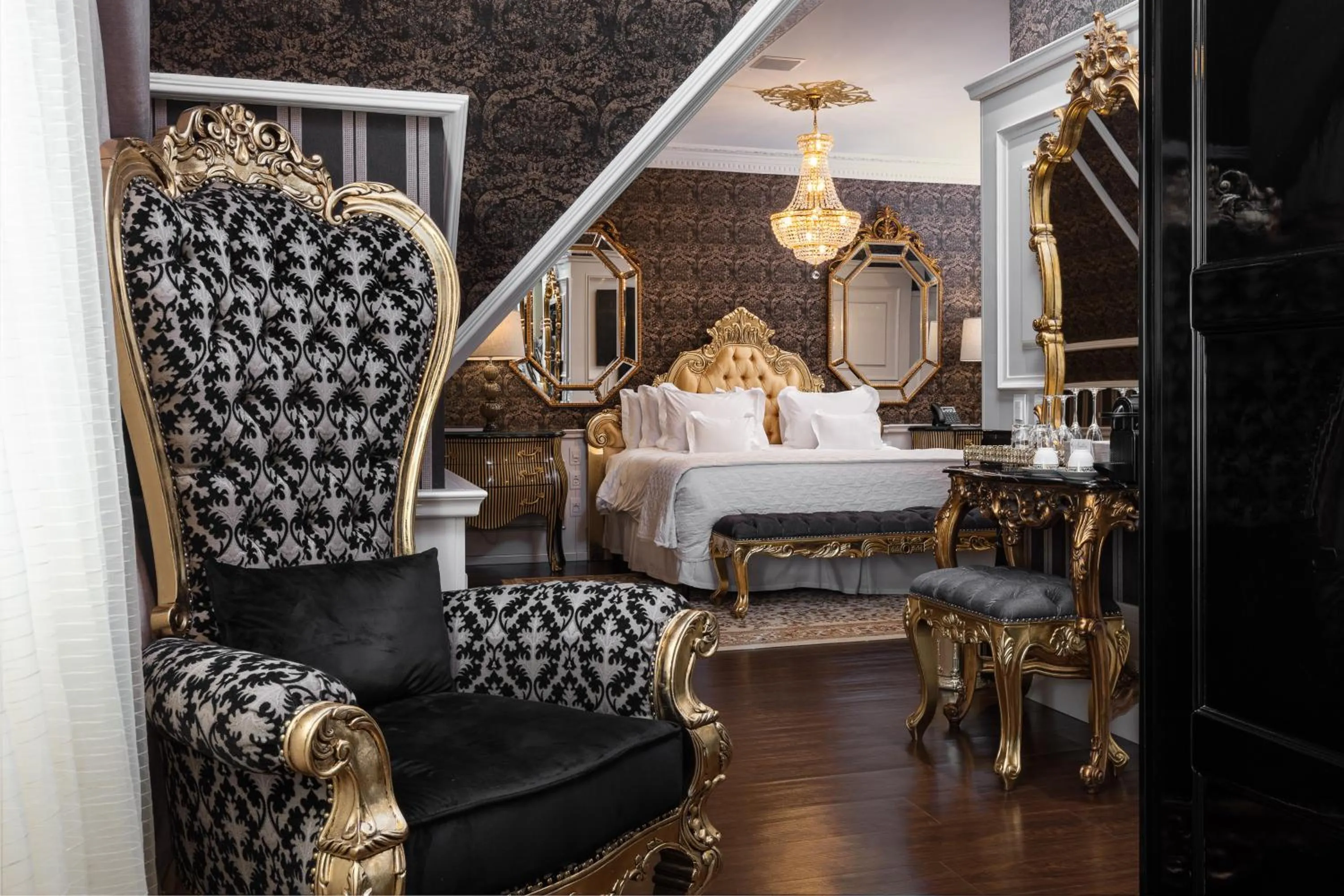 Coffee/tea facilities, Bed in Hotel Colline de France