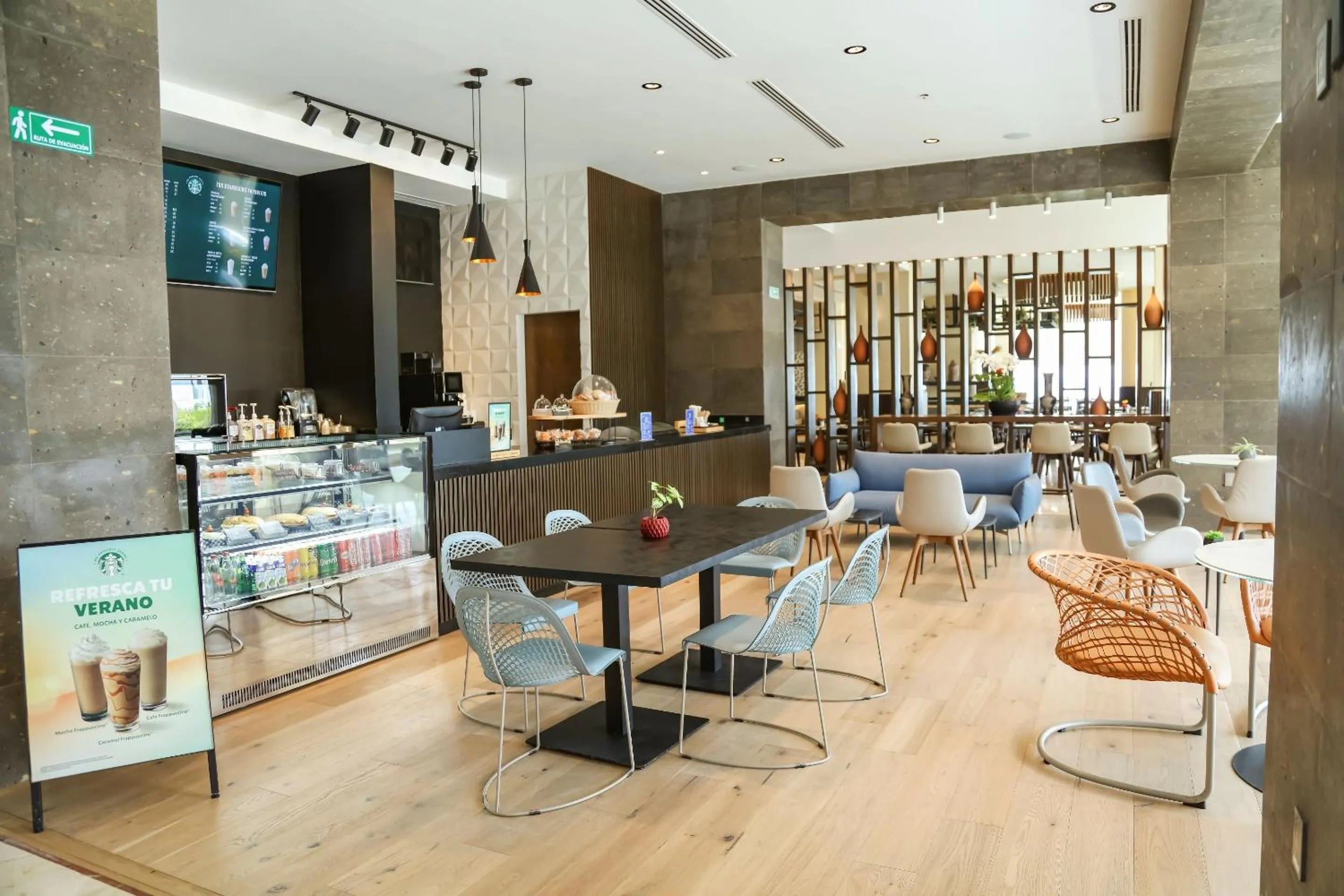 Coffee/tea facilities in Camino Real Veracruz