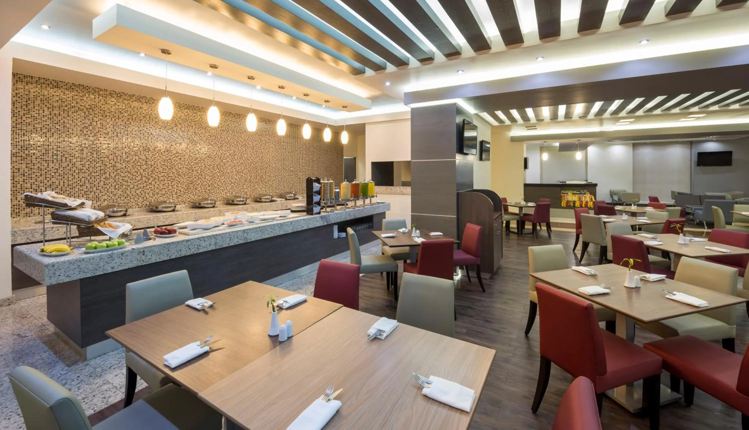 Restaurant/places to eat in Real Inn San Luis Potosi