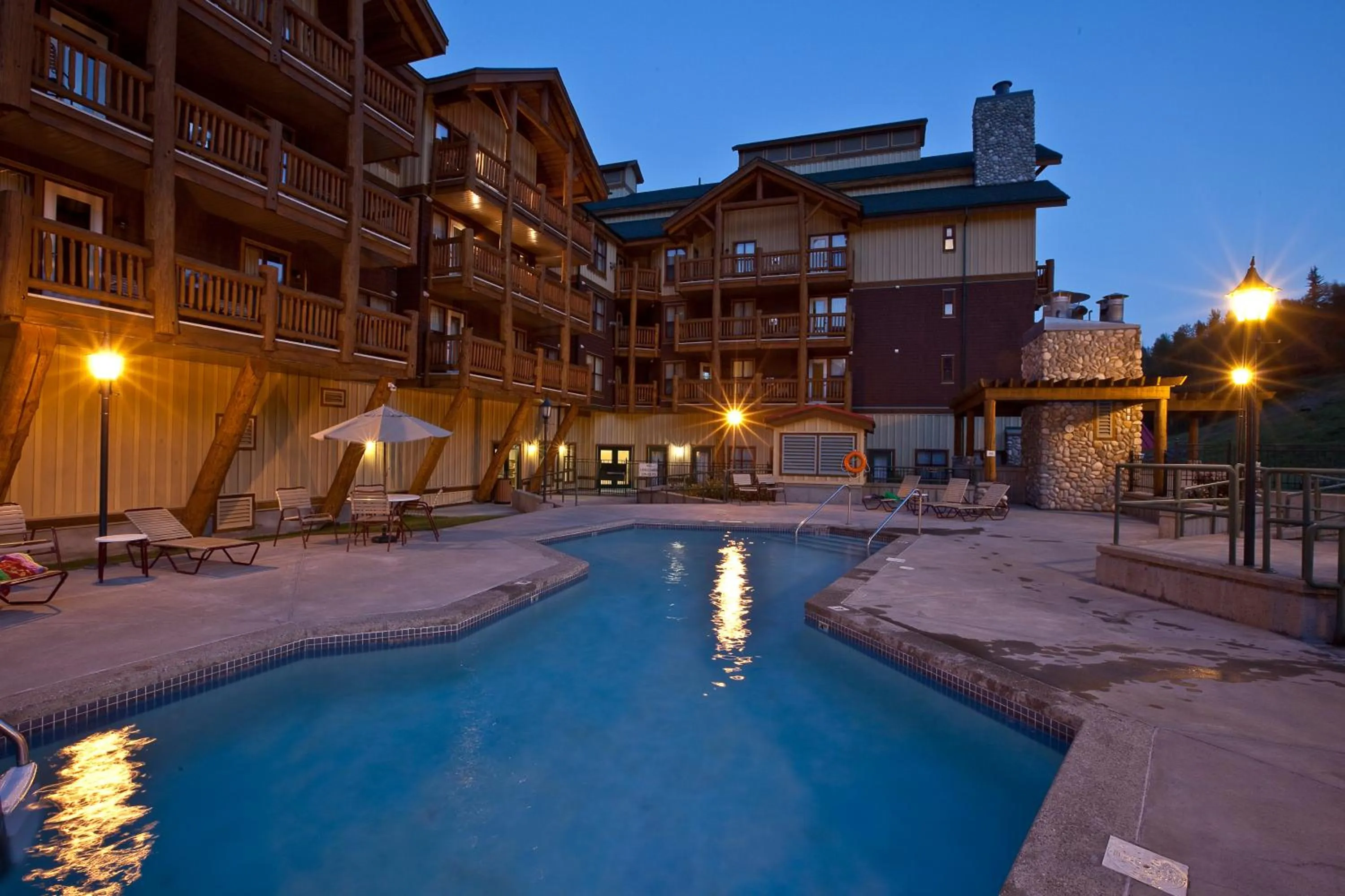 Swimming pool in Trickle Creek Lodge
