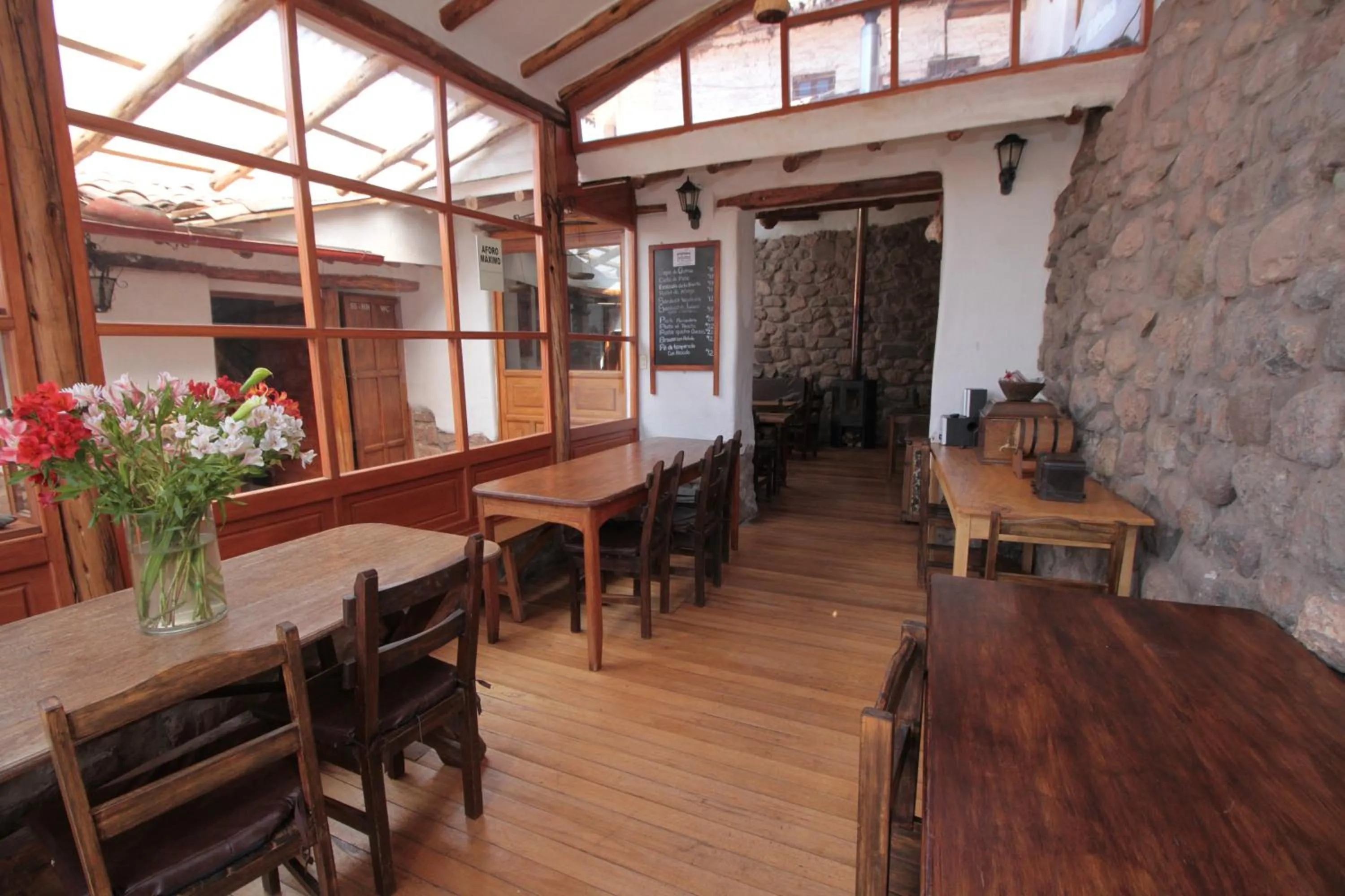 Restaurant/places to eat in El Balcón