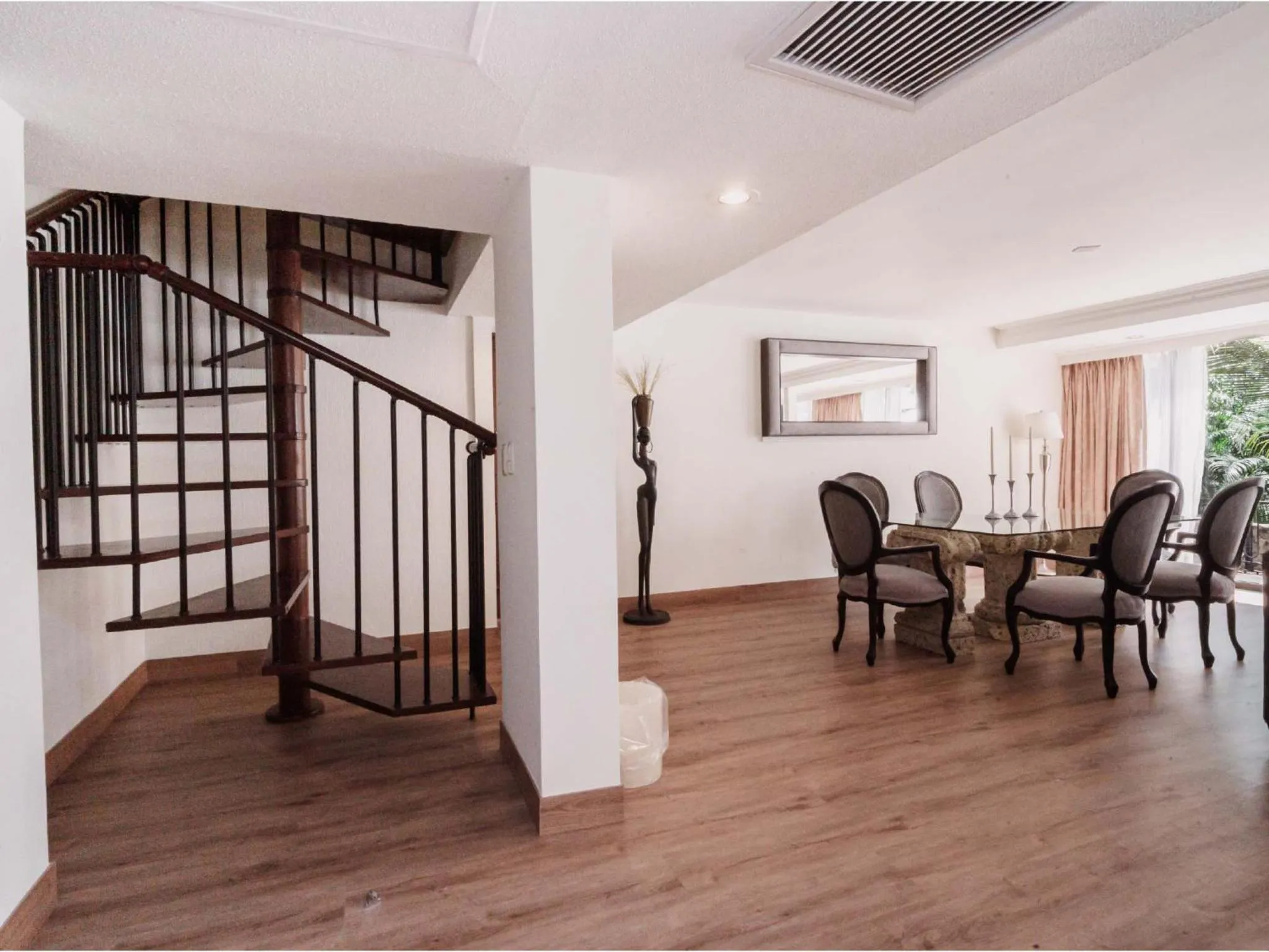 Living room in HS HOTSSON Hotel Tampico