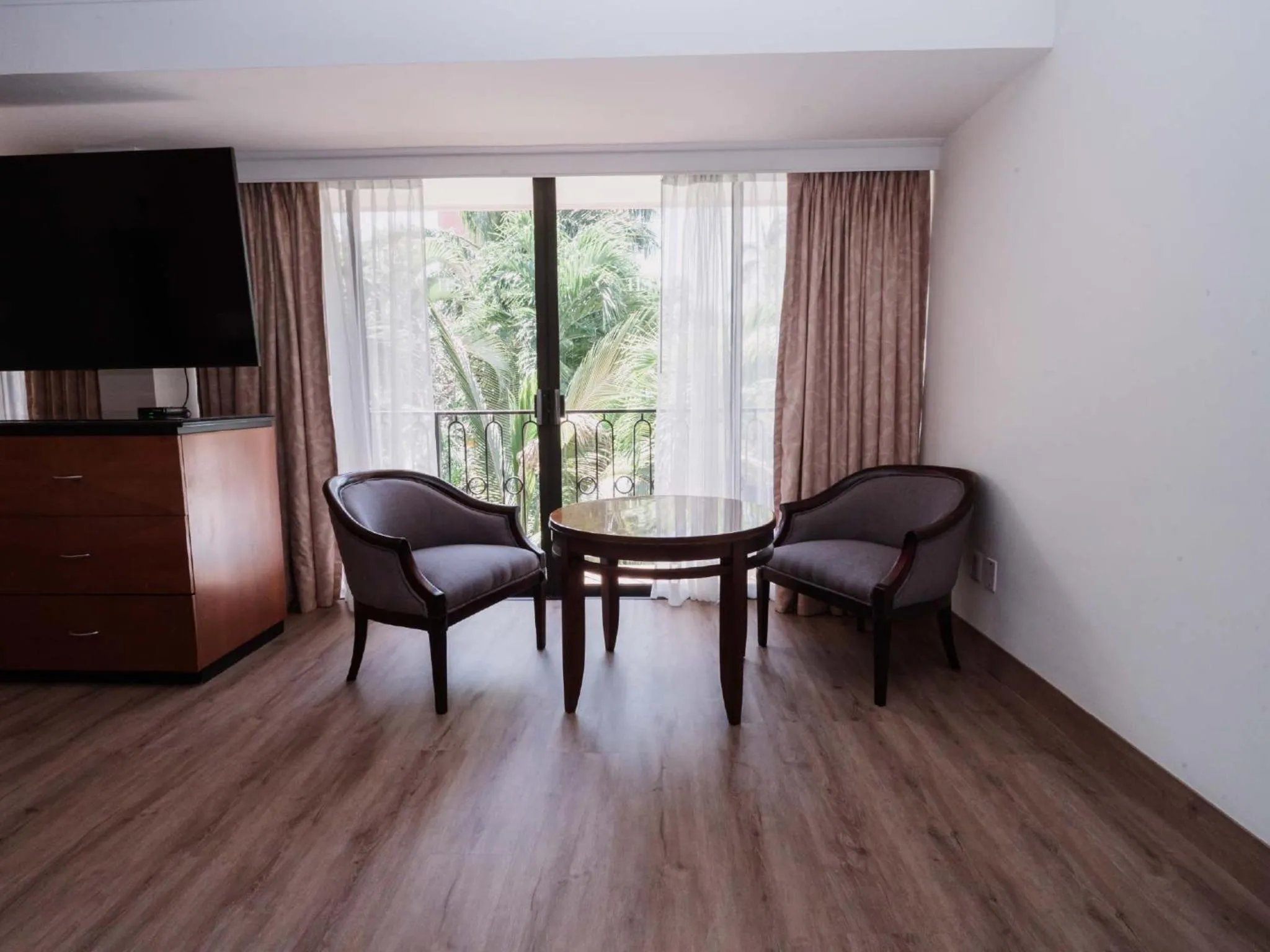 TV and multimedia in HS HOTSSON Hotel Tampico