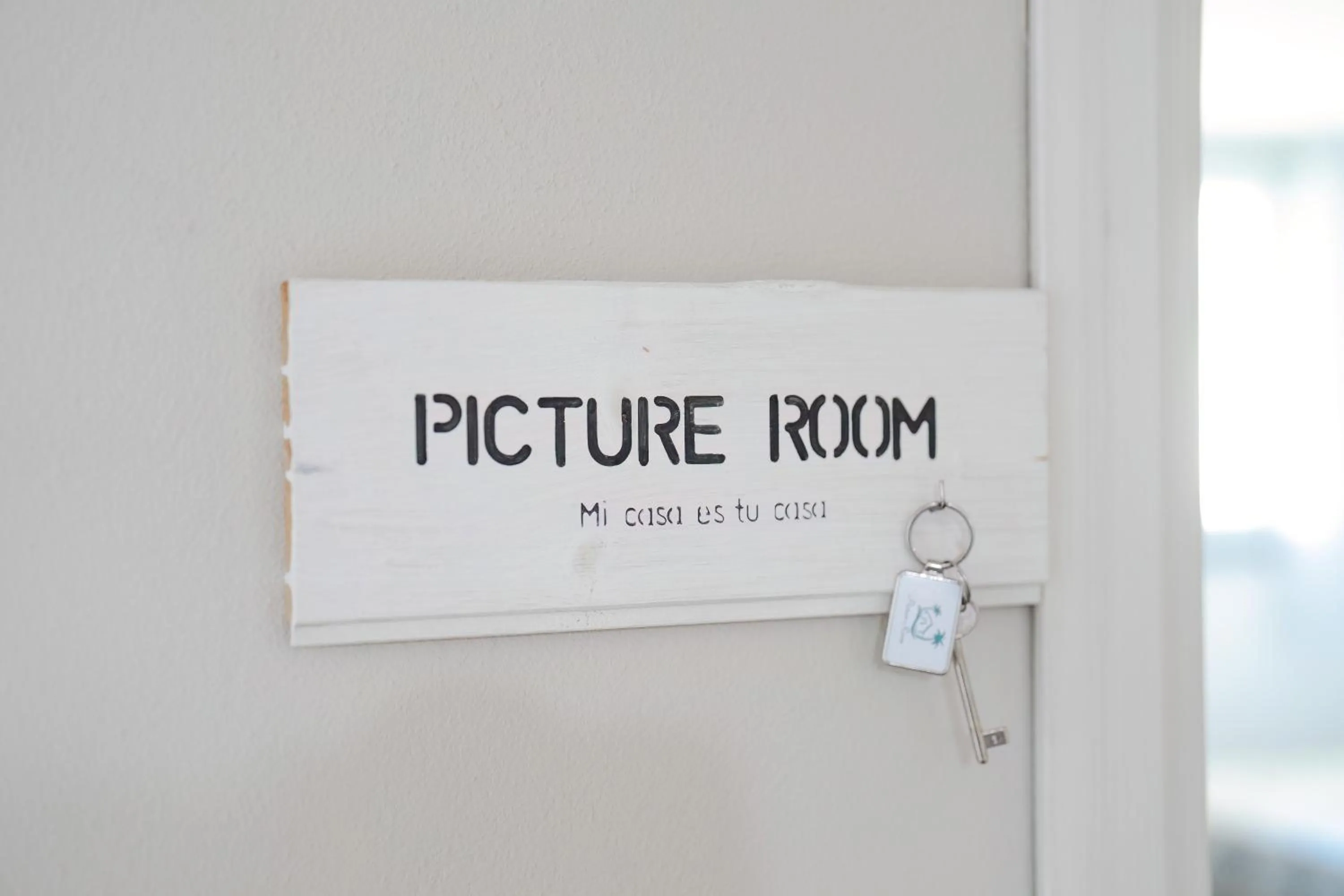 Logo/Certificate/Sign in Mi casa es tu casa 104